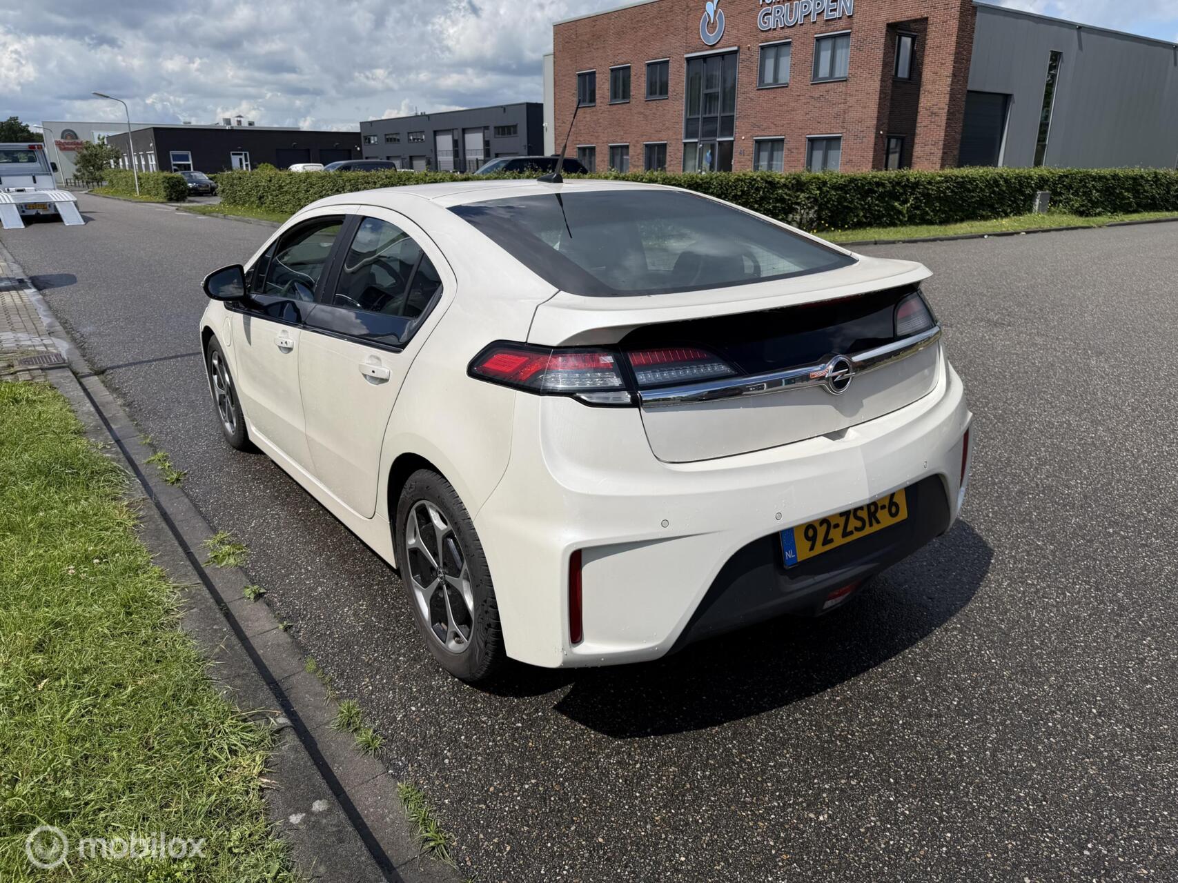 Foto van Opel Ampera