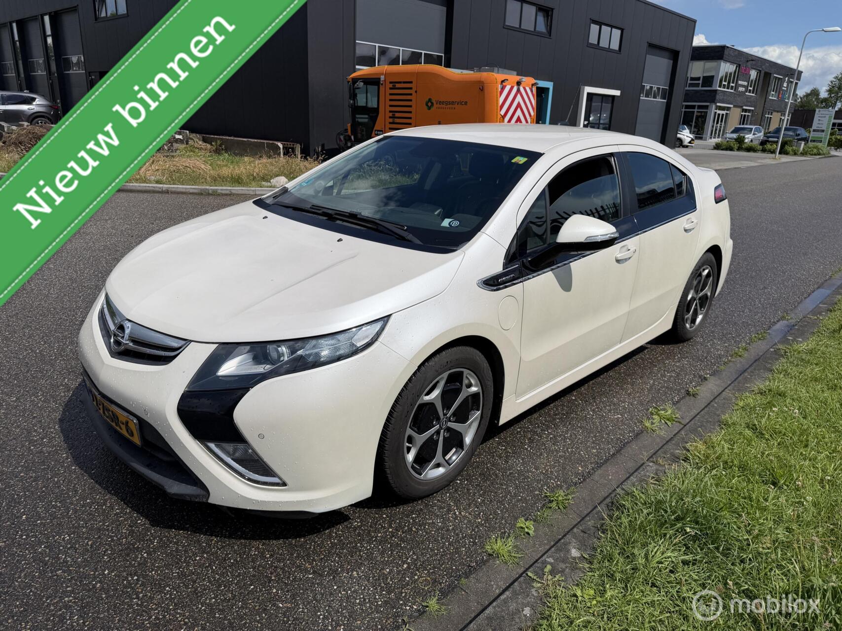 Opel Ampera 1.4 2013 - voorkant