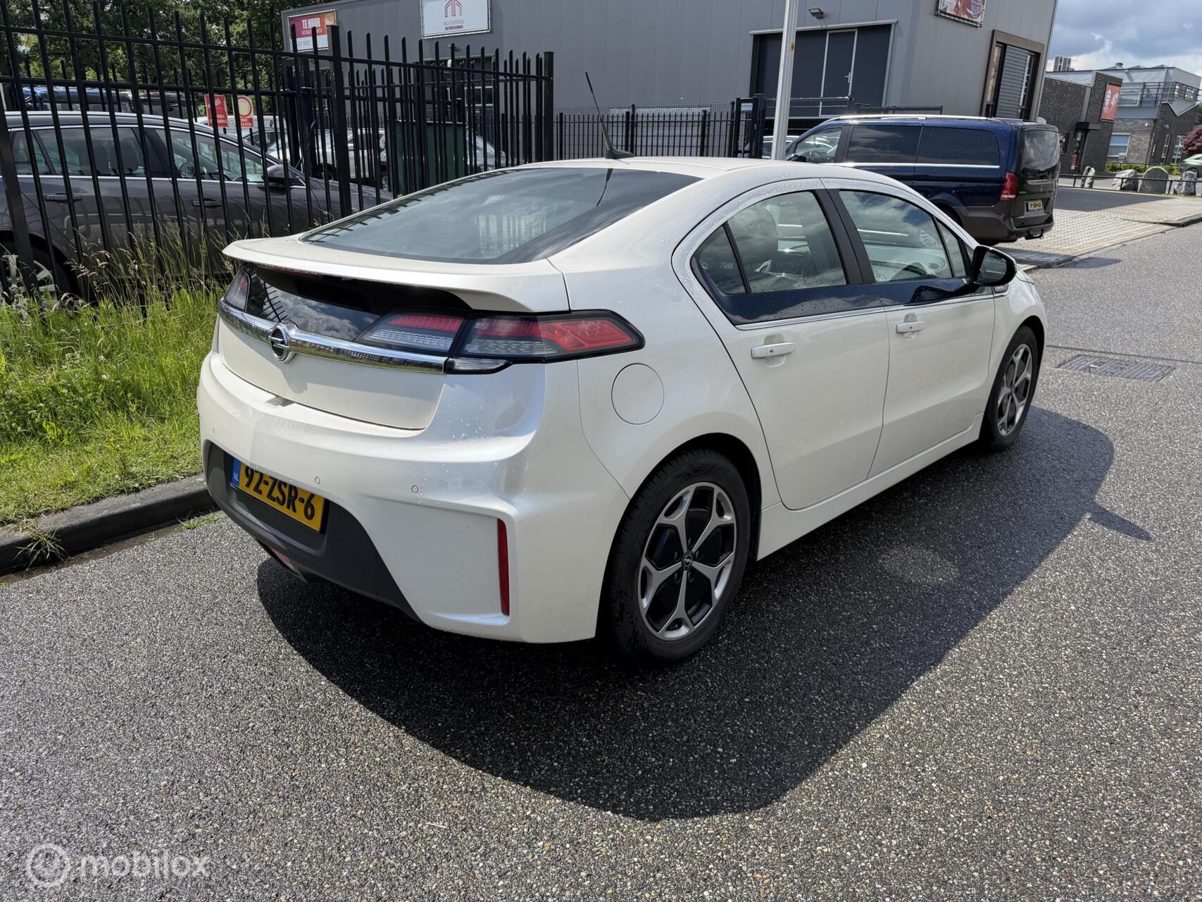 Foto van Opel Ampera