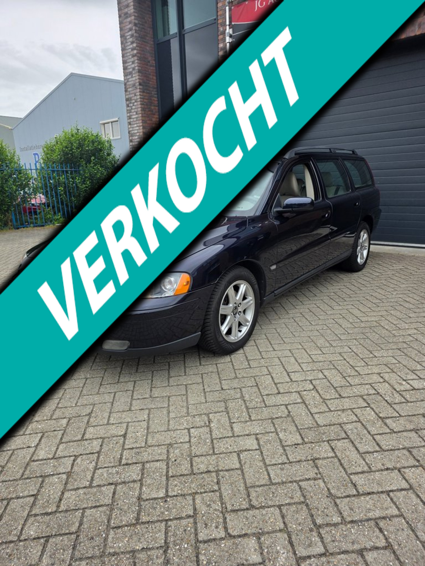 Volvo V70 2.4 Momentum automaat nwe apk dis riem 2005 - voorkant