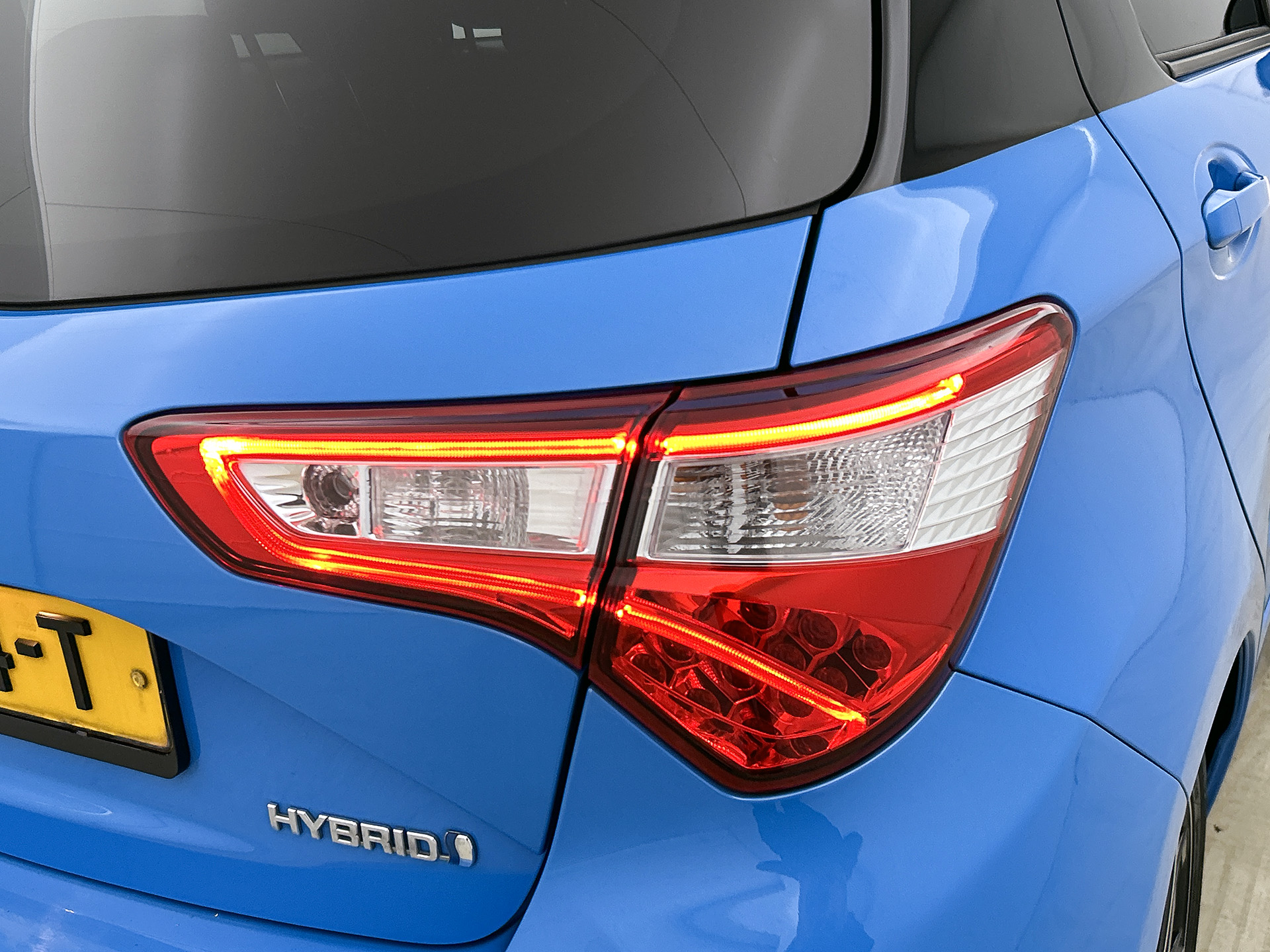 Foto van Toyota Toyota Yaris Hybrid