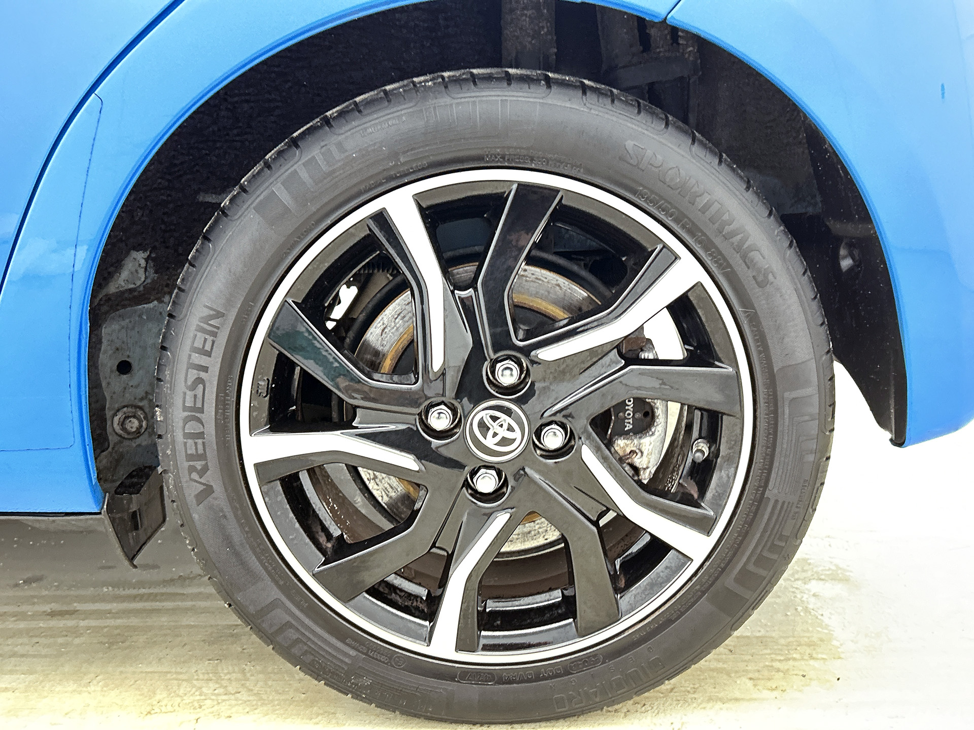 Foto van Toyota Toyota Yaris Hybrid
