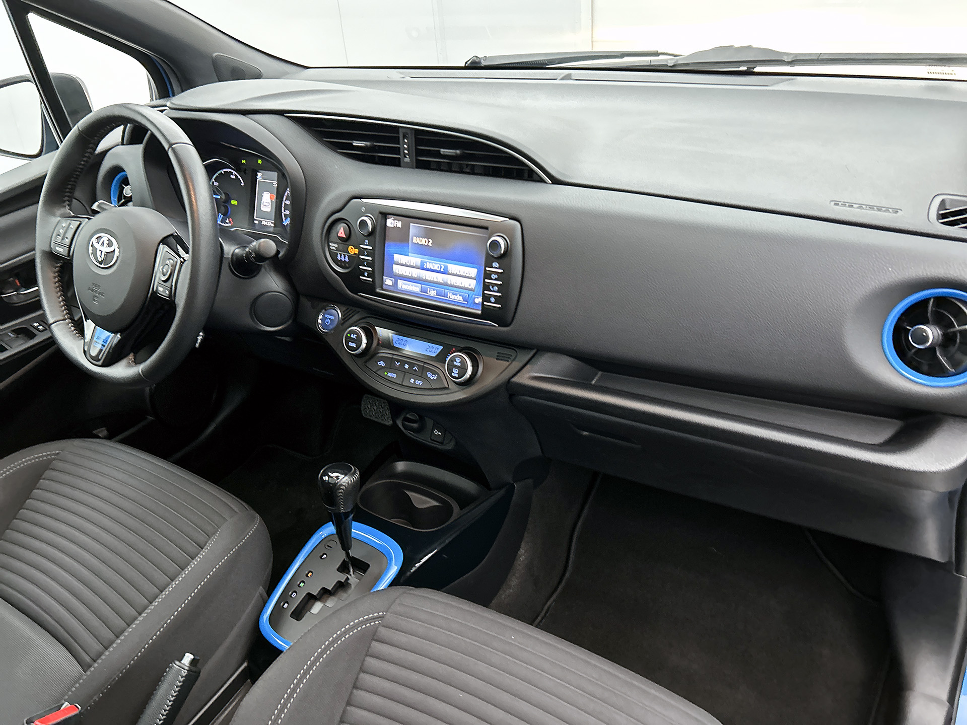 Foto van Toyota Toyota Yaris Hybrid