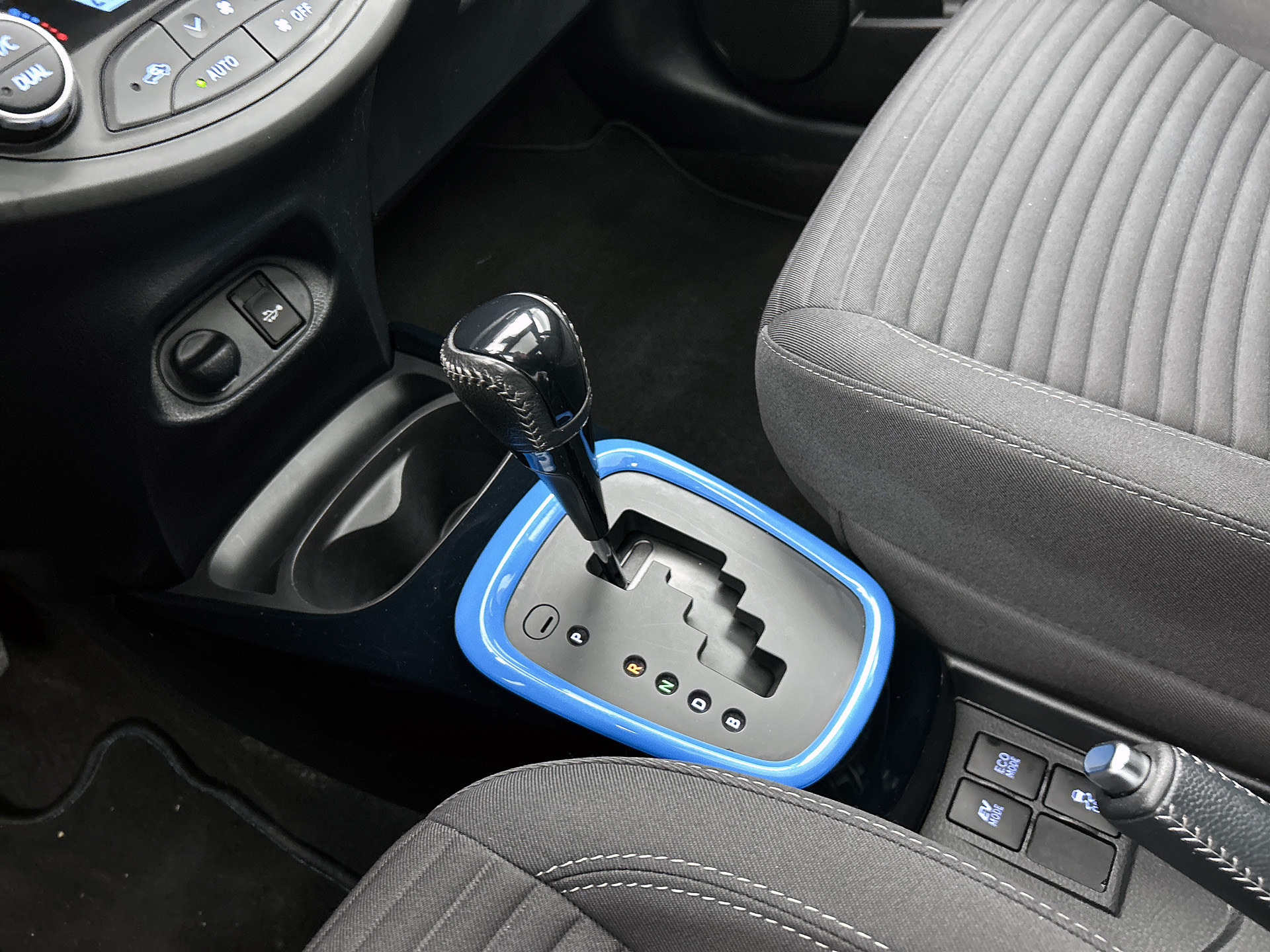 Foto van Toyota Toyota Yaris Hybrid