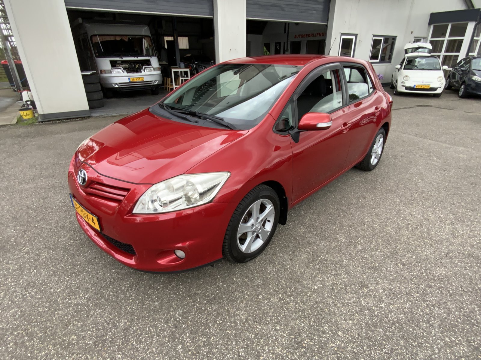 Toyota Auris 1.6 Dynamic 2011 - voorkant