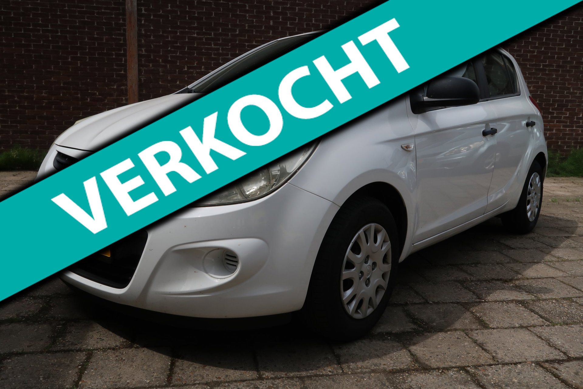 Hyundai I20 1.2i i-Drive *Rijklaarprijs *1e eigenaar *dealeronderhouden 2011 - voorkant