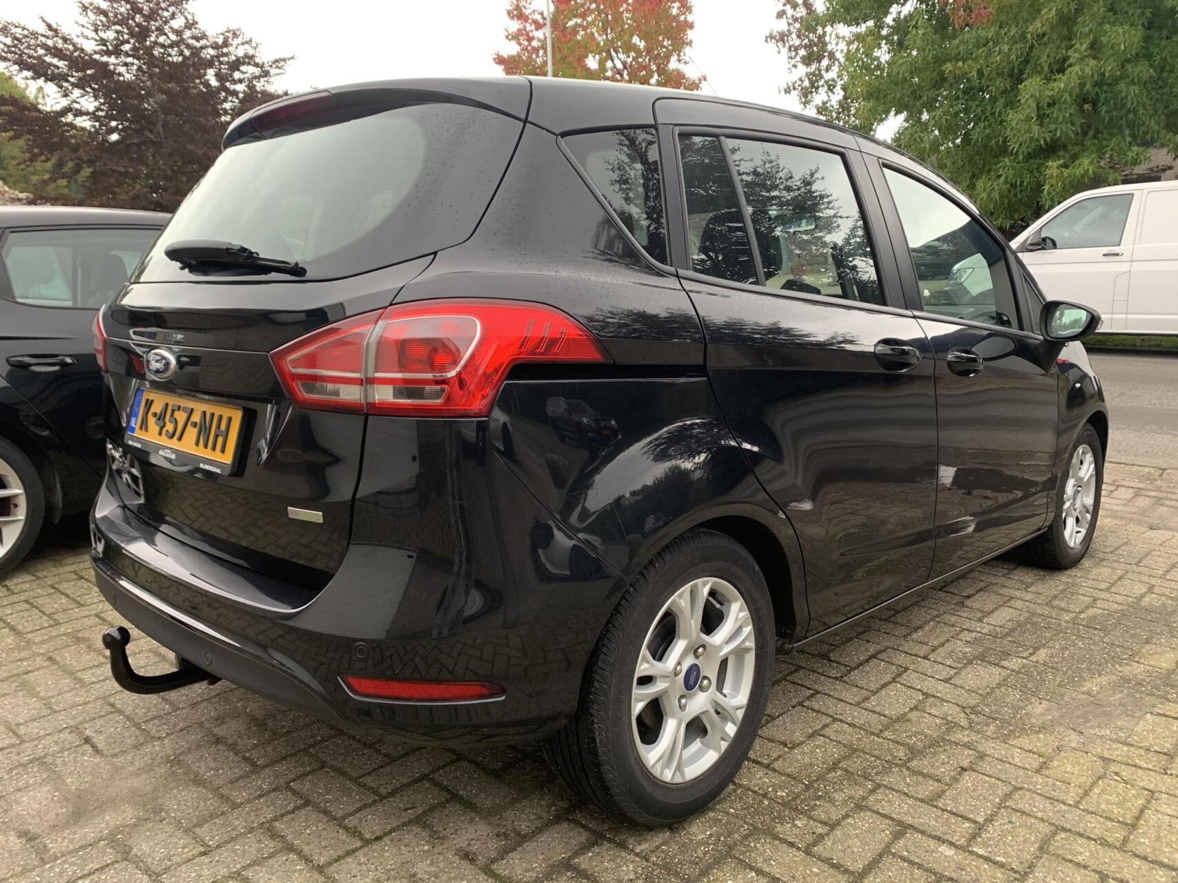 Foto van Ford B-max