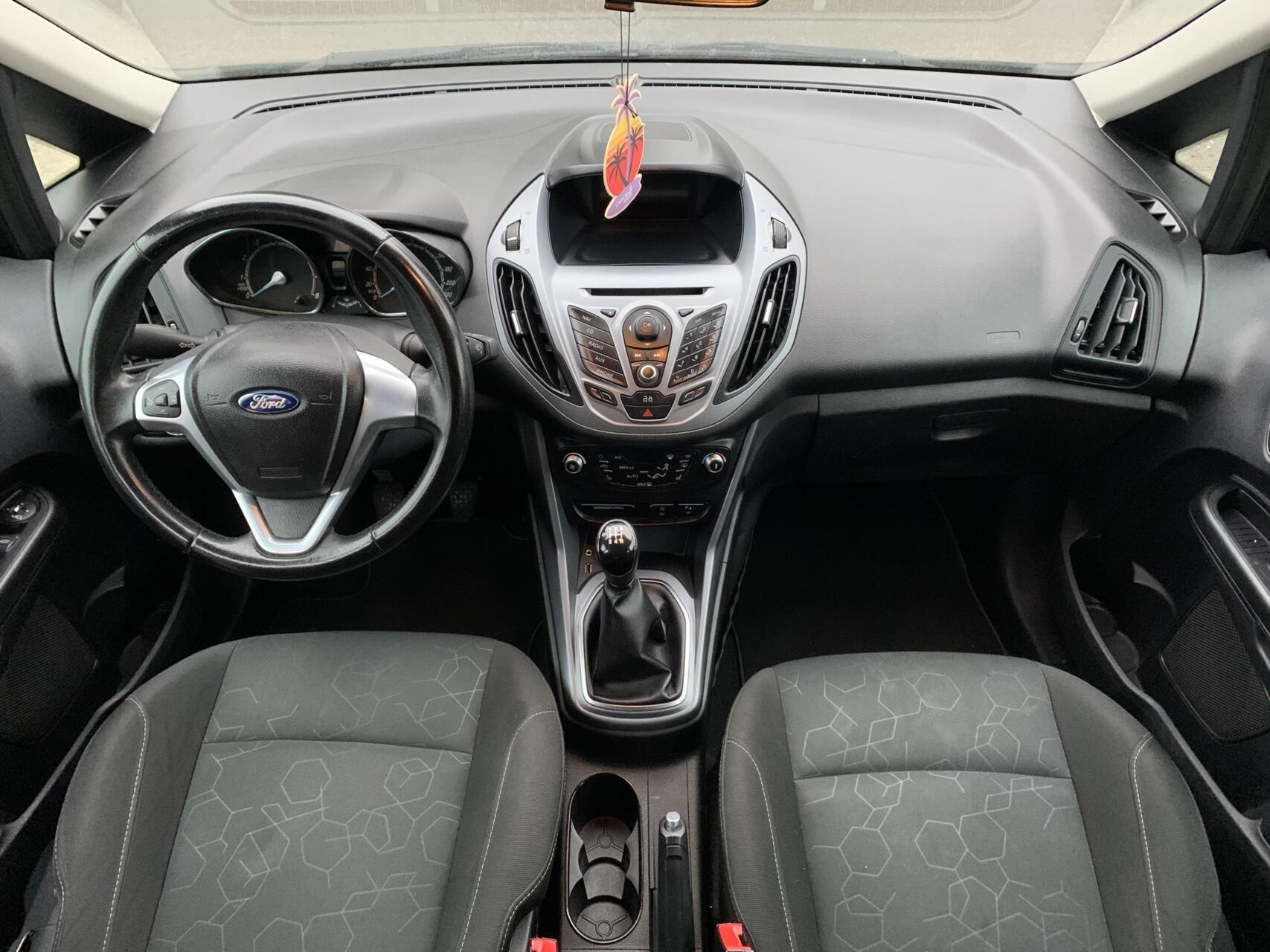 Foto van Ford B-max