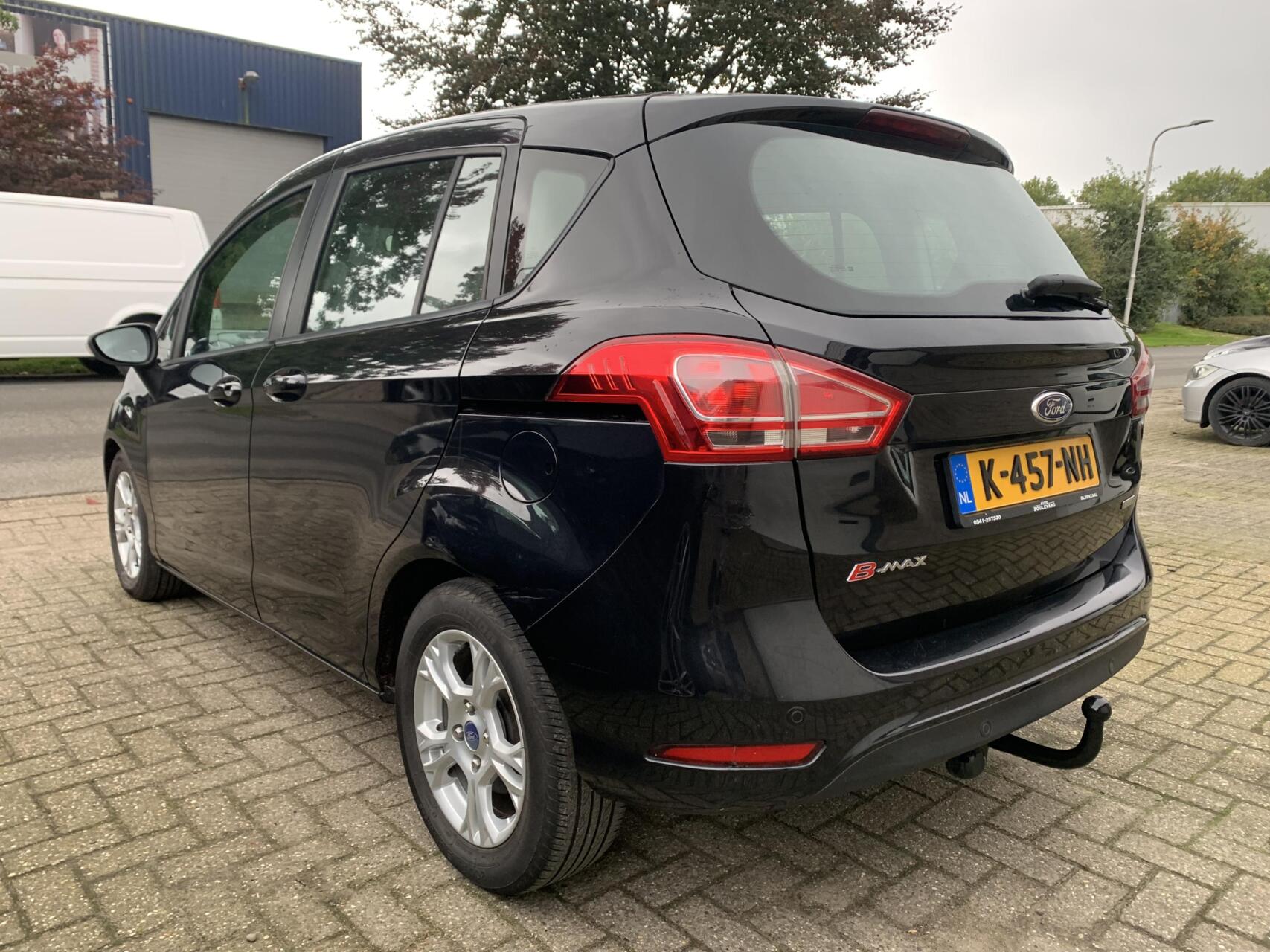 Foto van Ford B-max