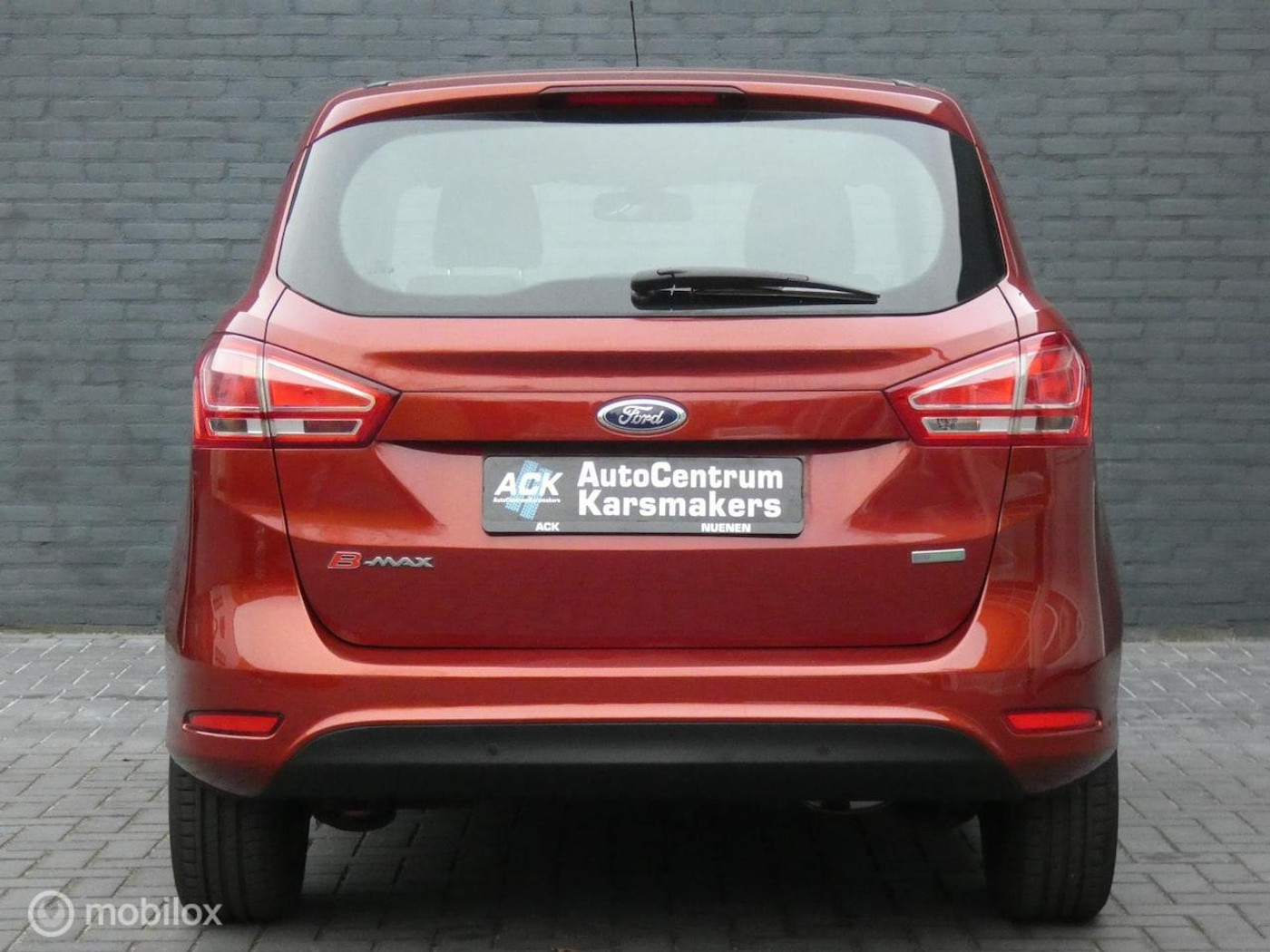 Foto van Ford B-max