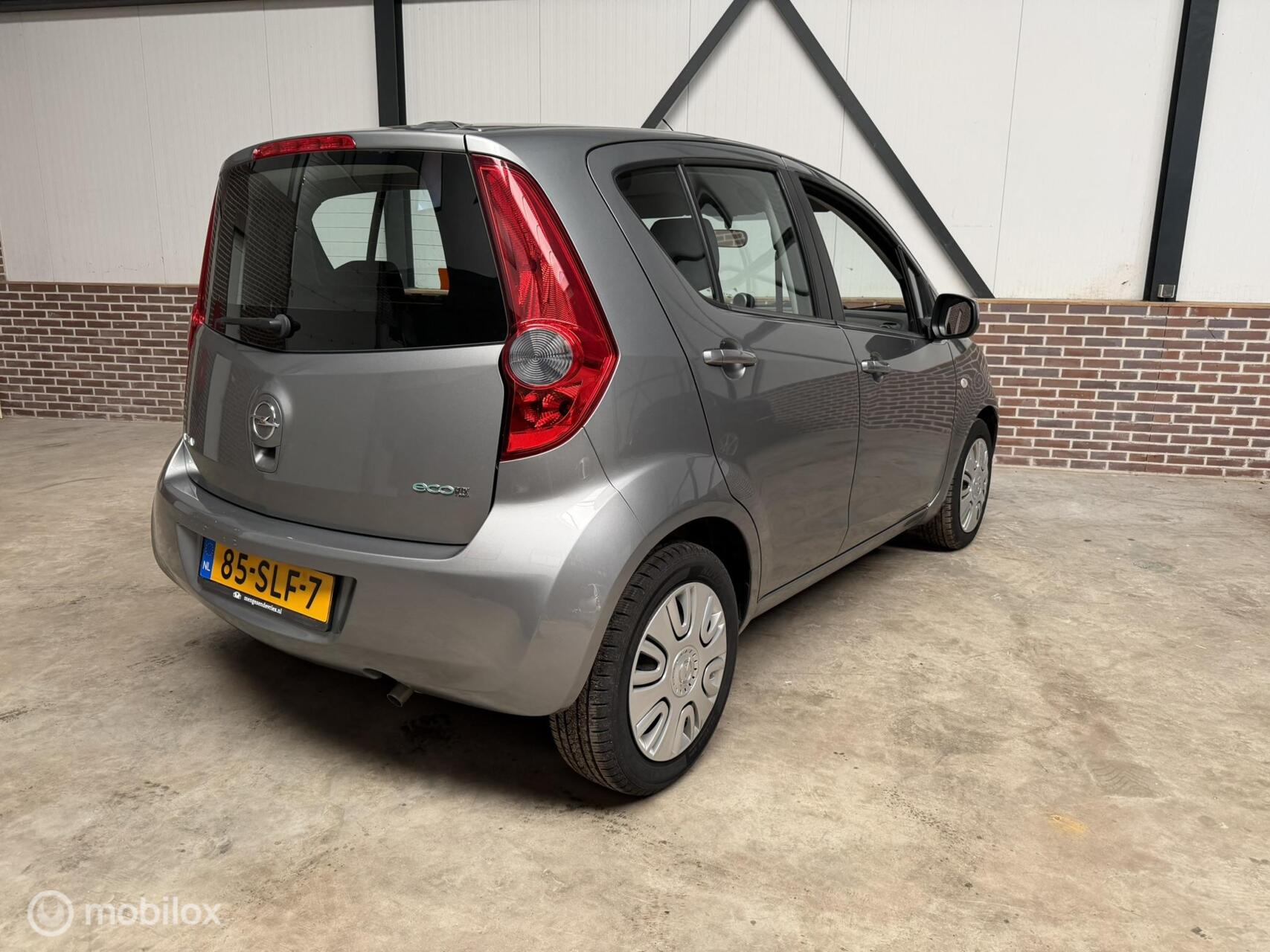 Foto van Opel Agila