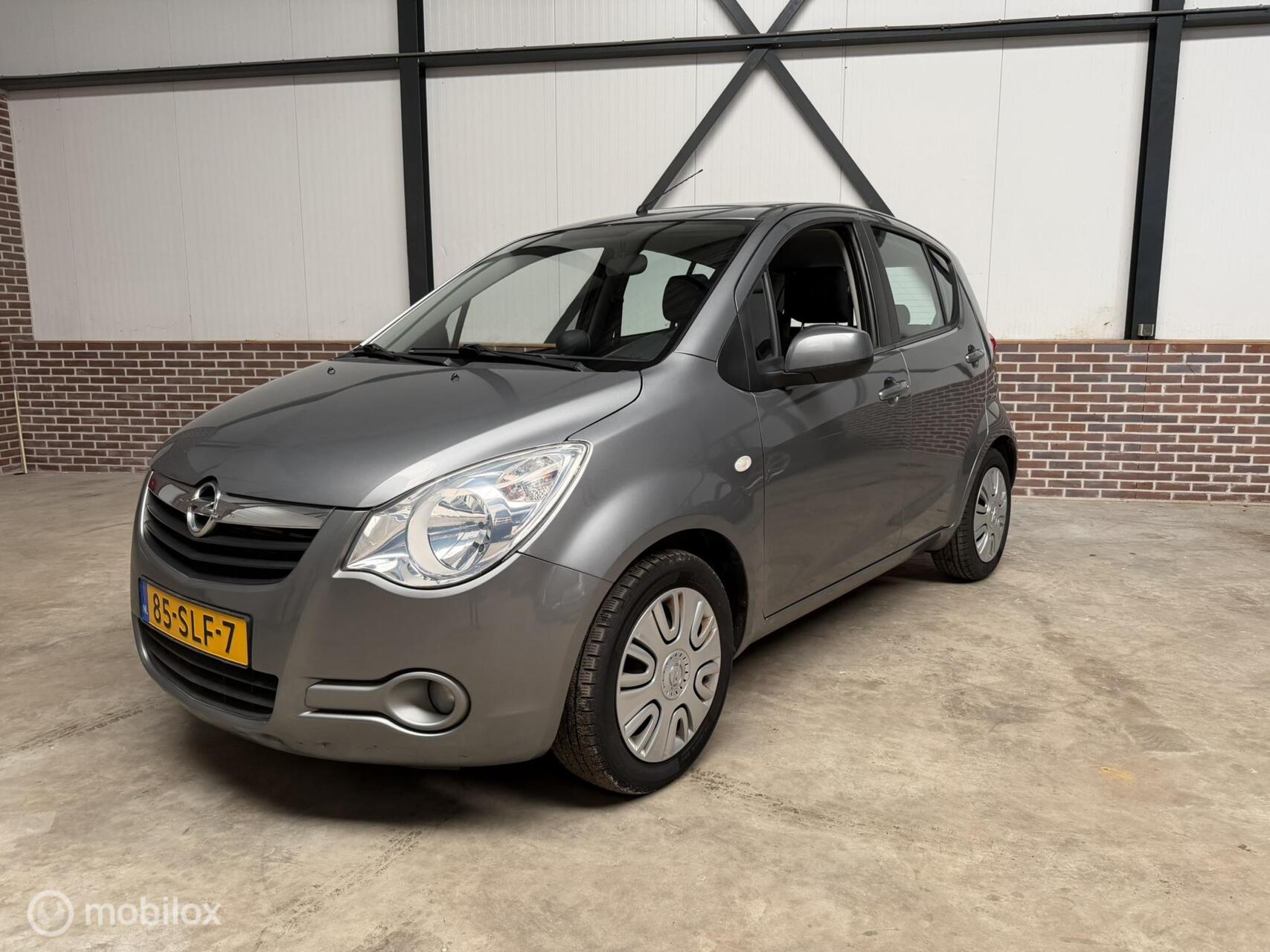 Foto van Opel Agila