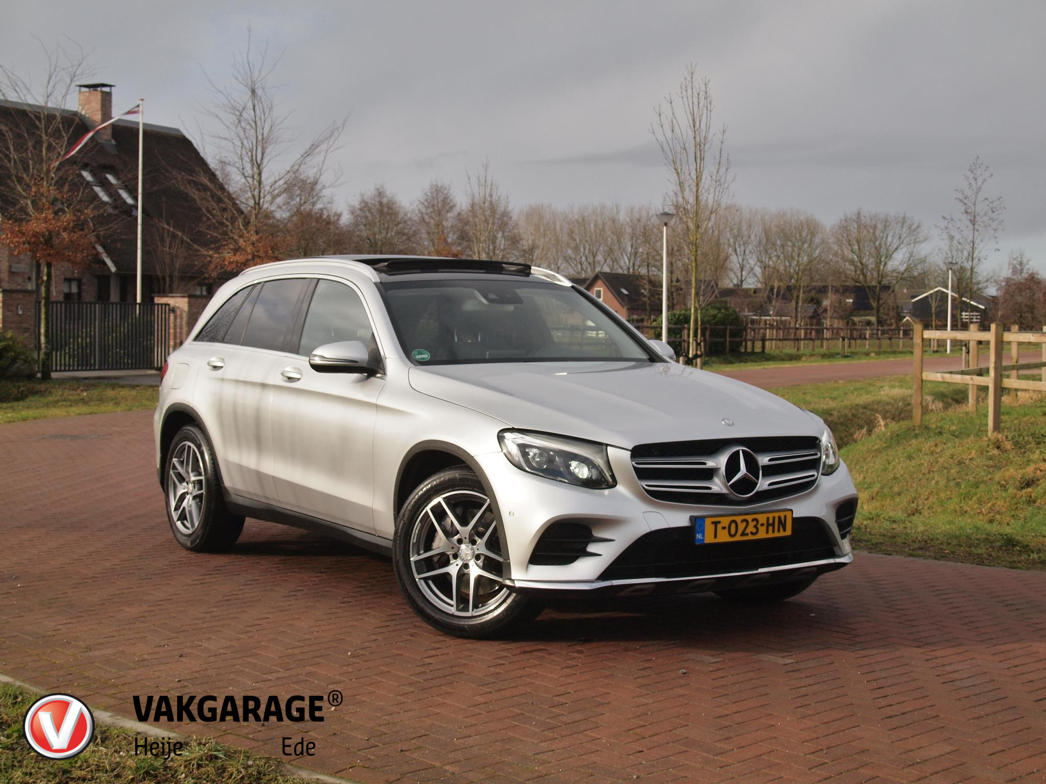 Mercedes-Benz GLC 250 4MATIC Ambition 2016 - voorkant