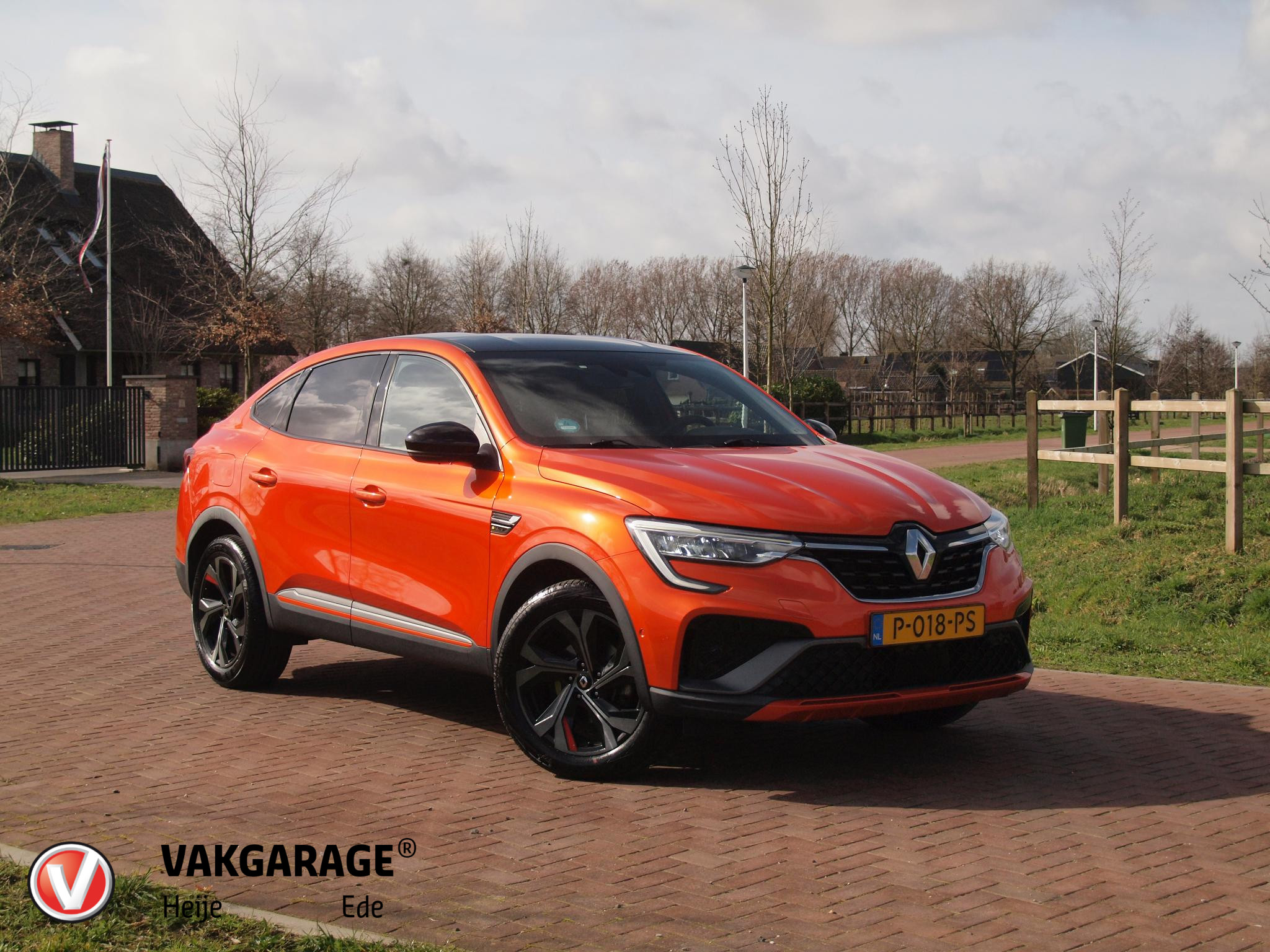 Foto van RENAULT ARKANA E-TECH