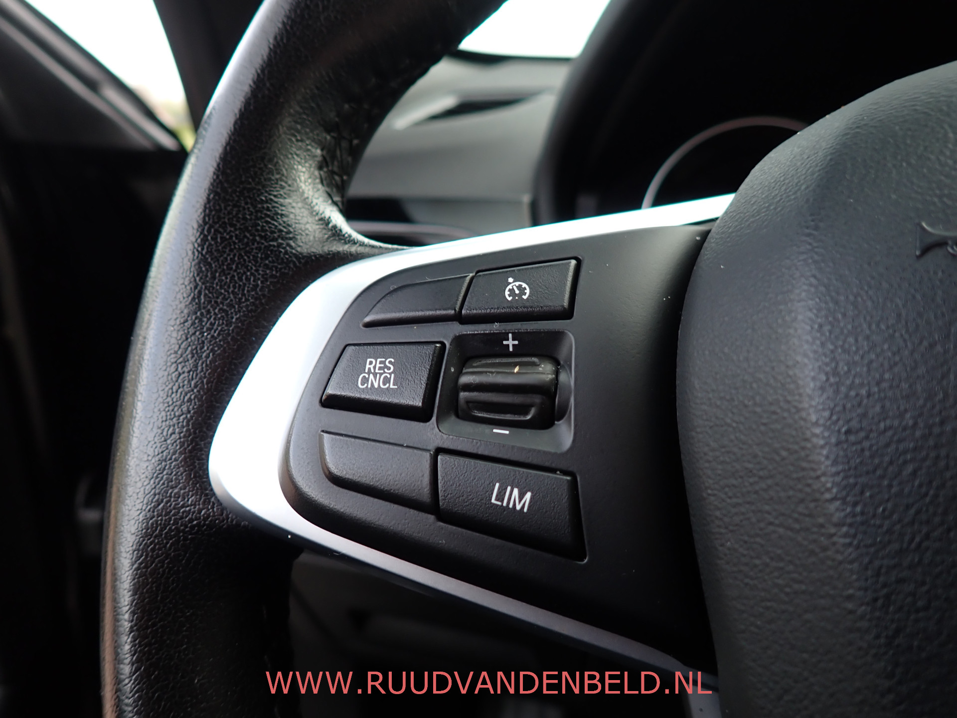 Foto van BMW X1 Xdrive25e