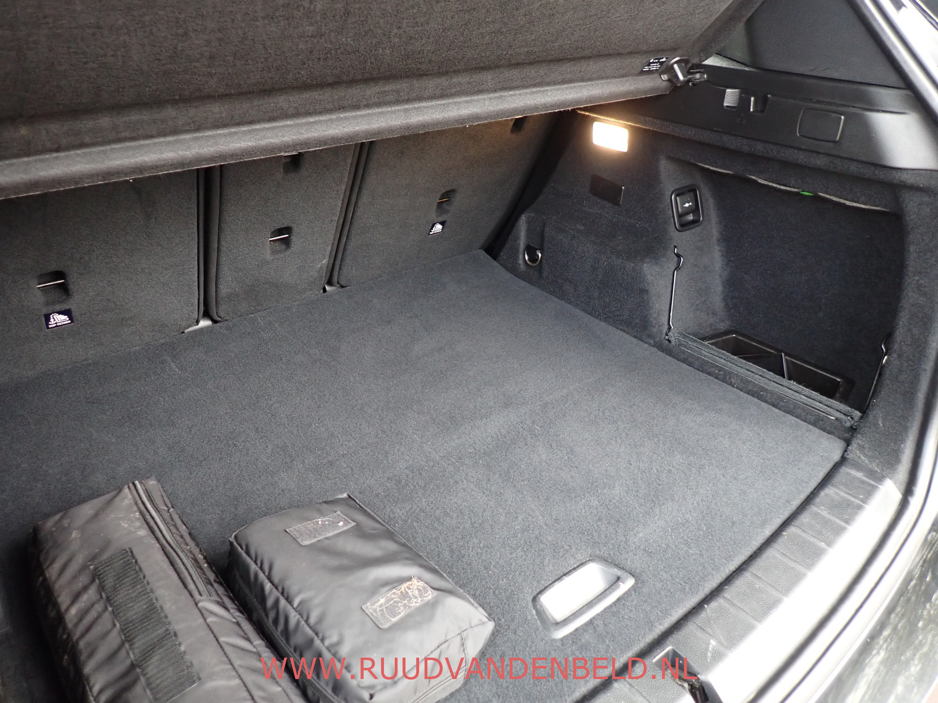 Foto van BMW X1 Xdrive25e