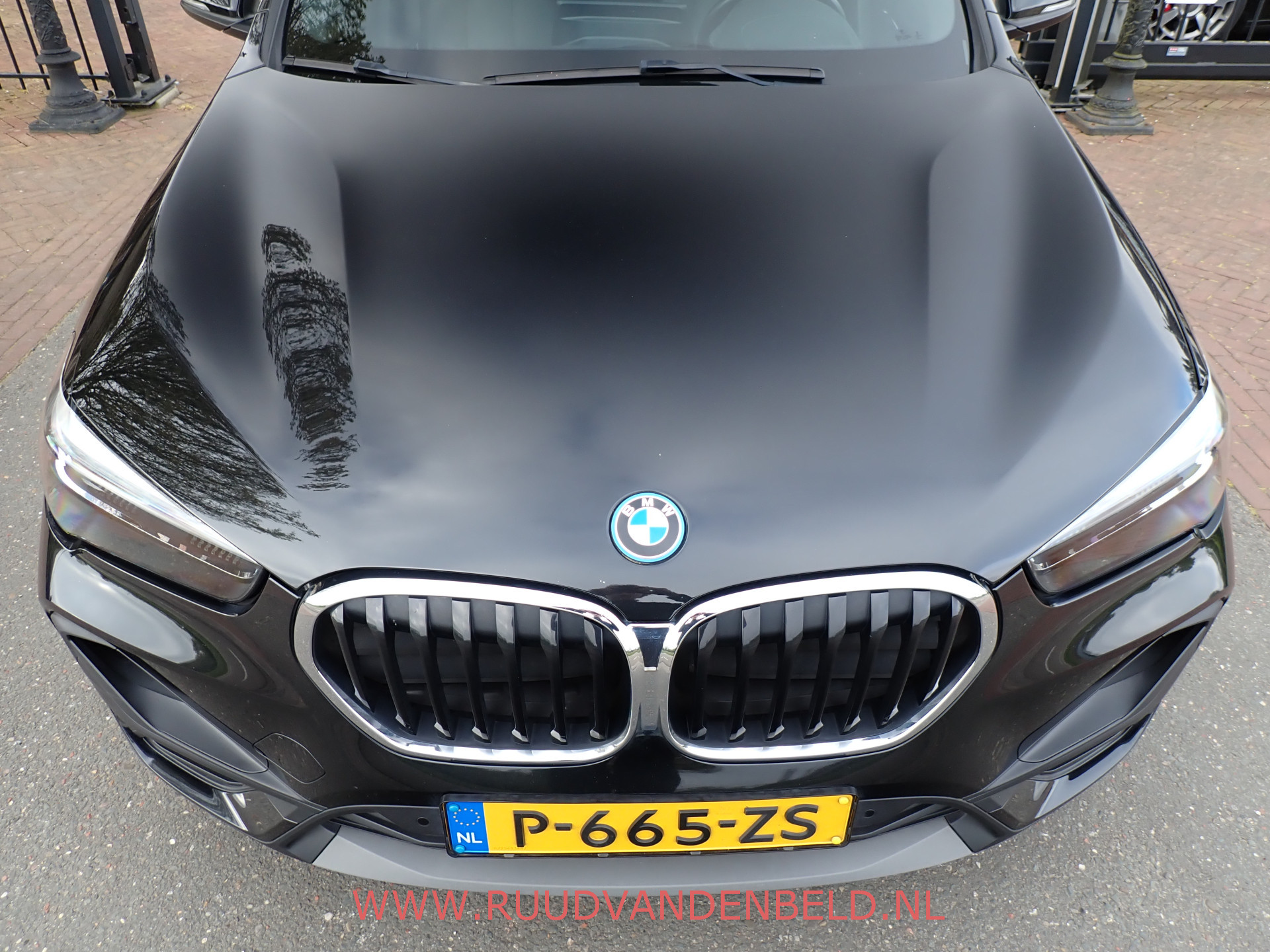 Foto van BMW X1 Xdrive25e