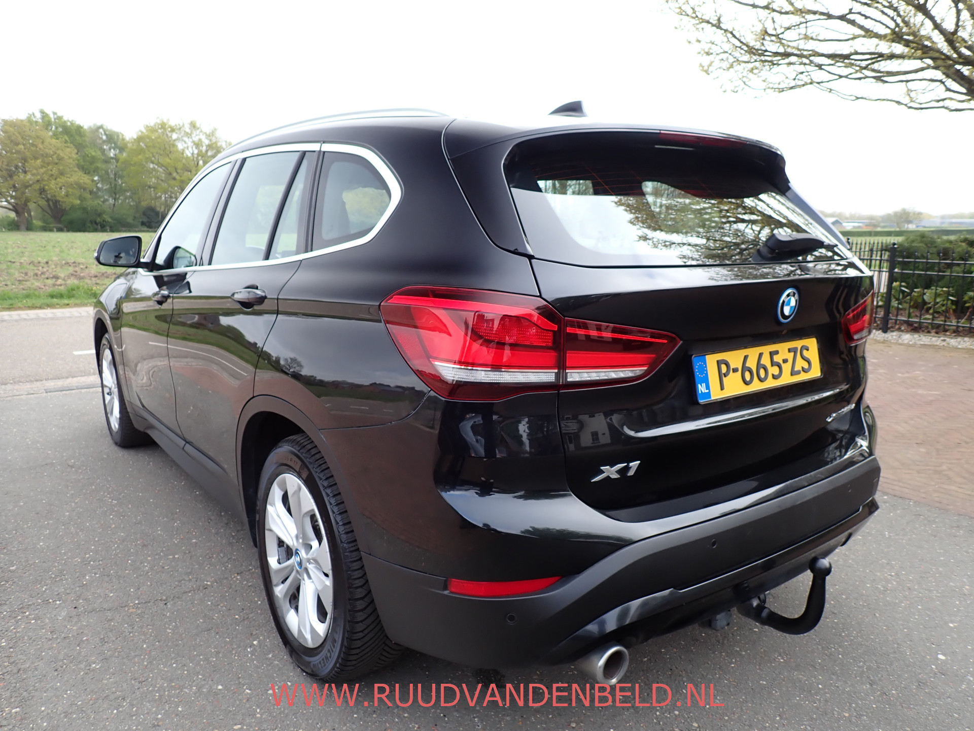 Foto van BMW X1 Xdrive25e