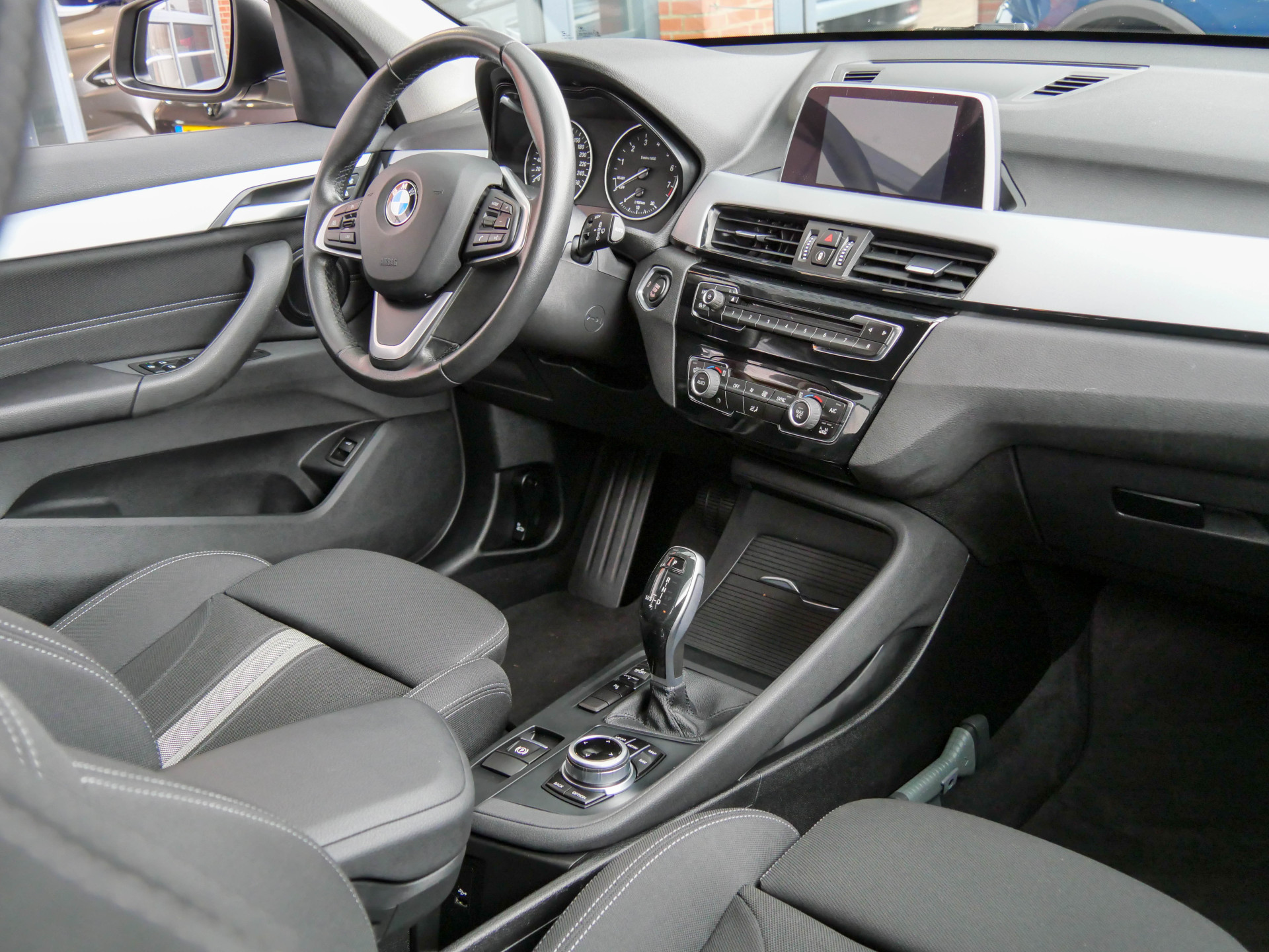 Foto van BMW X1 Sdrive18i