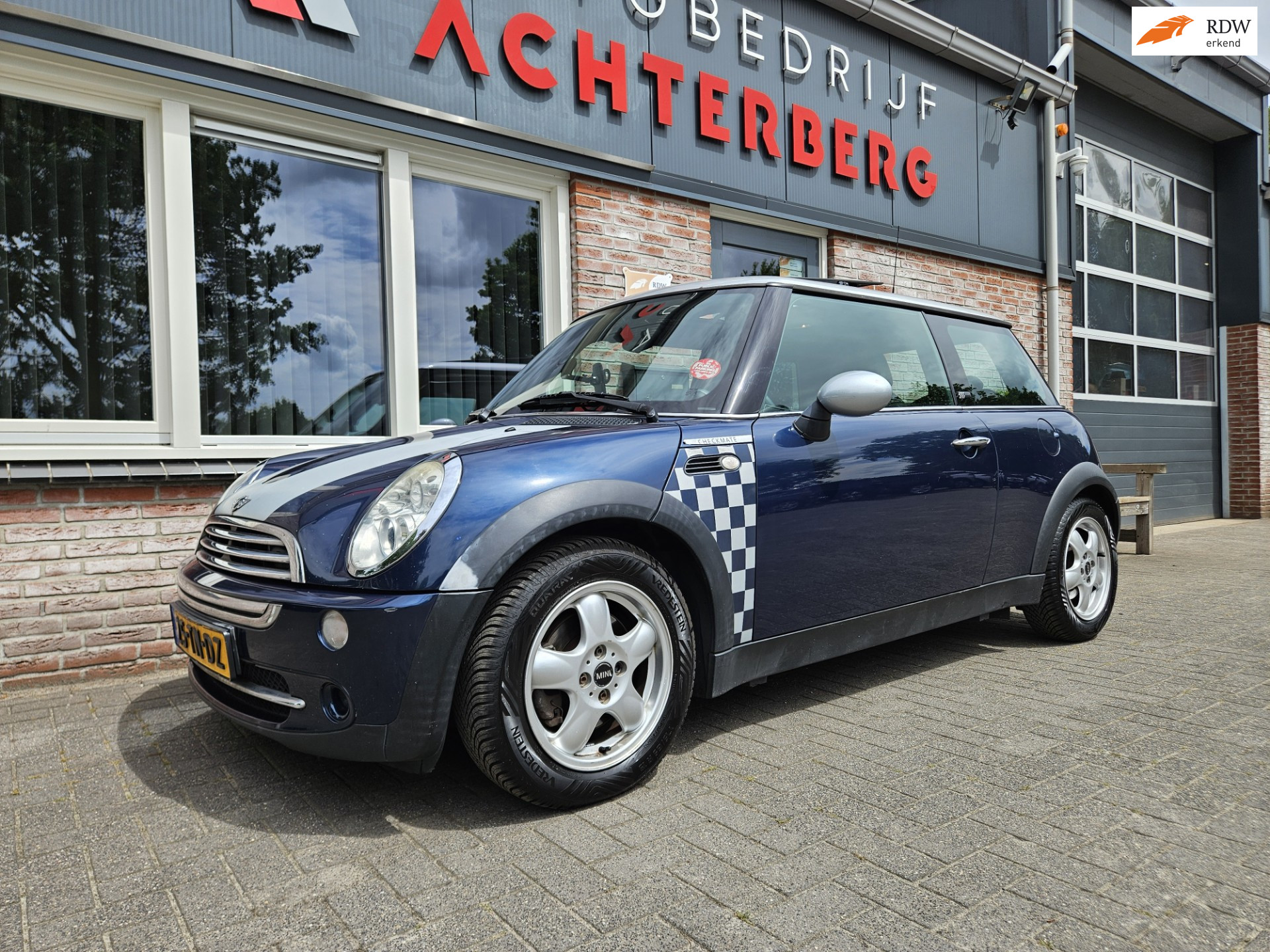 Foto van MINI MINI COOPER