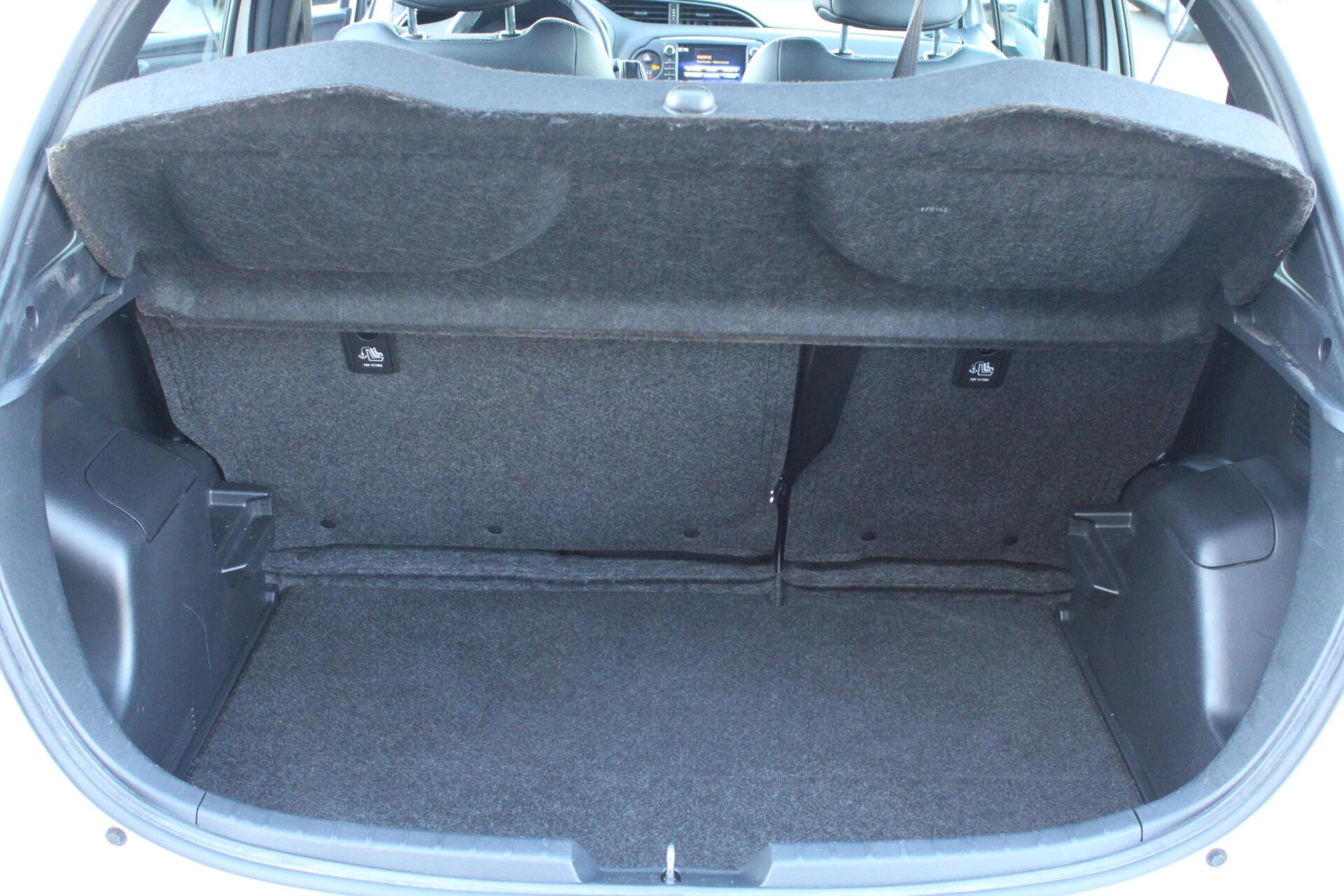 Foto van Toyota Toyota Yaris Hybrid