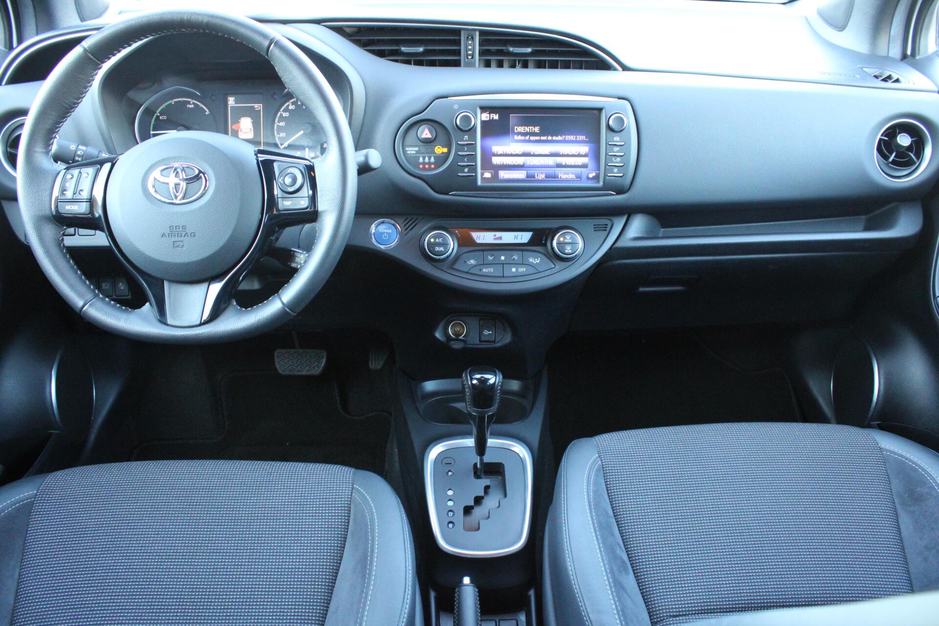 Foto van Toyota Toyota Yaris Hybrid