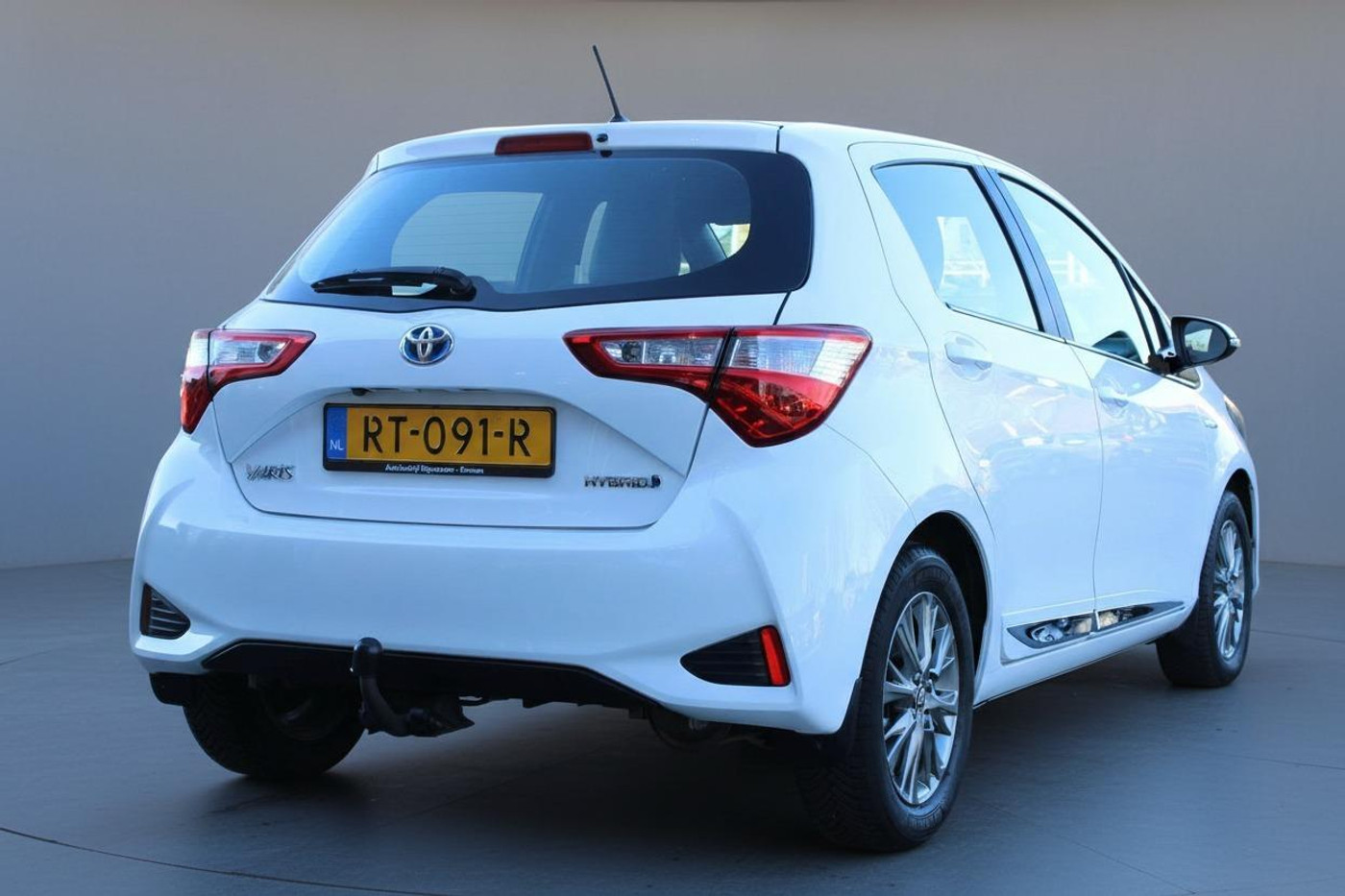 Foto van Toyota Toyota Yaris Hybrid