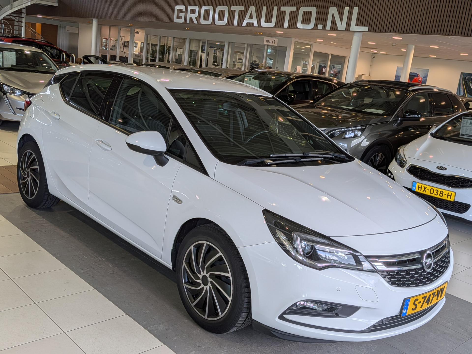Opel Astra 1.4 Turbo 2016 - voorkant