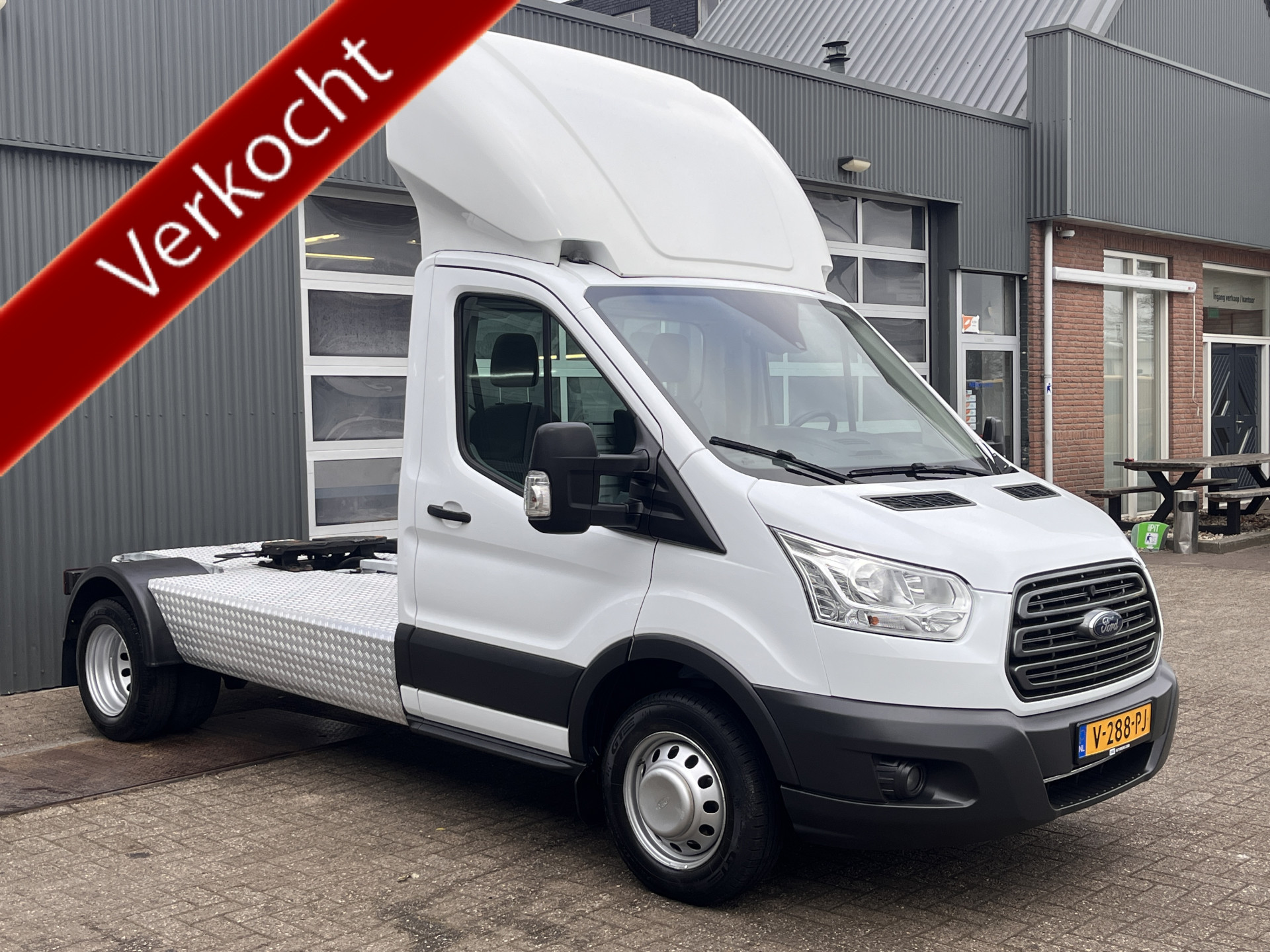 Ford Transit 350 2.0 TDCI Be-trekker 2018 - voorkant