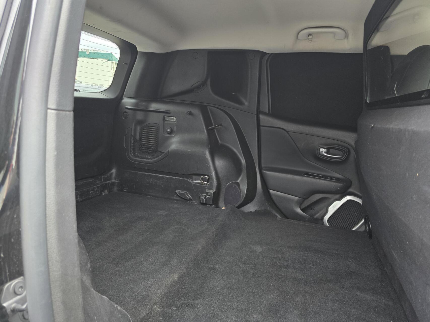 Foto van Jeep Renegade Van