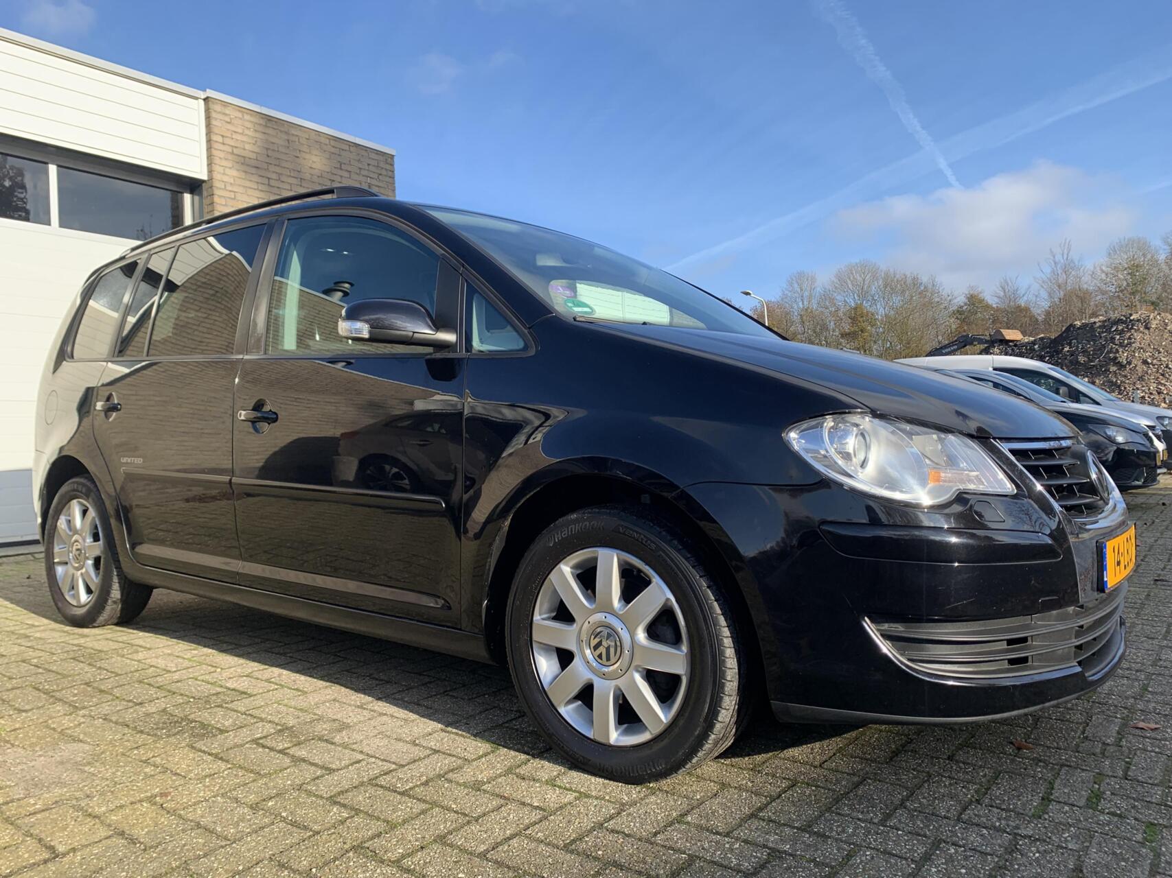 Foto van VOLKSWAGEN TOURAN