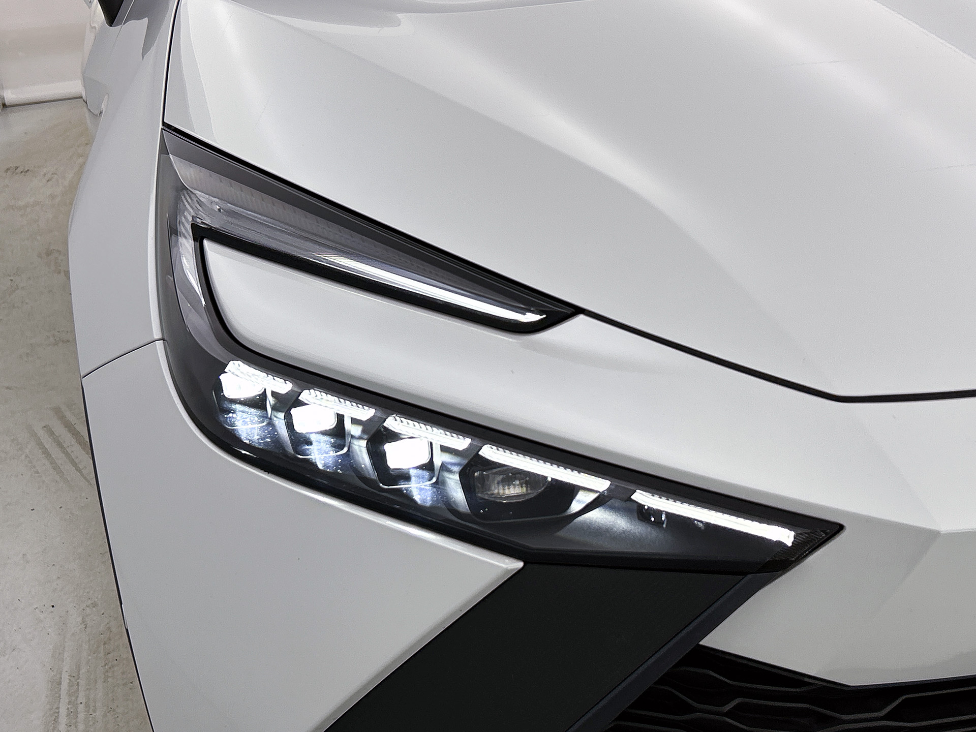 Foto van Toyota C-hr