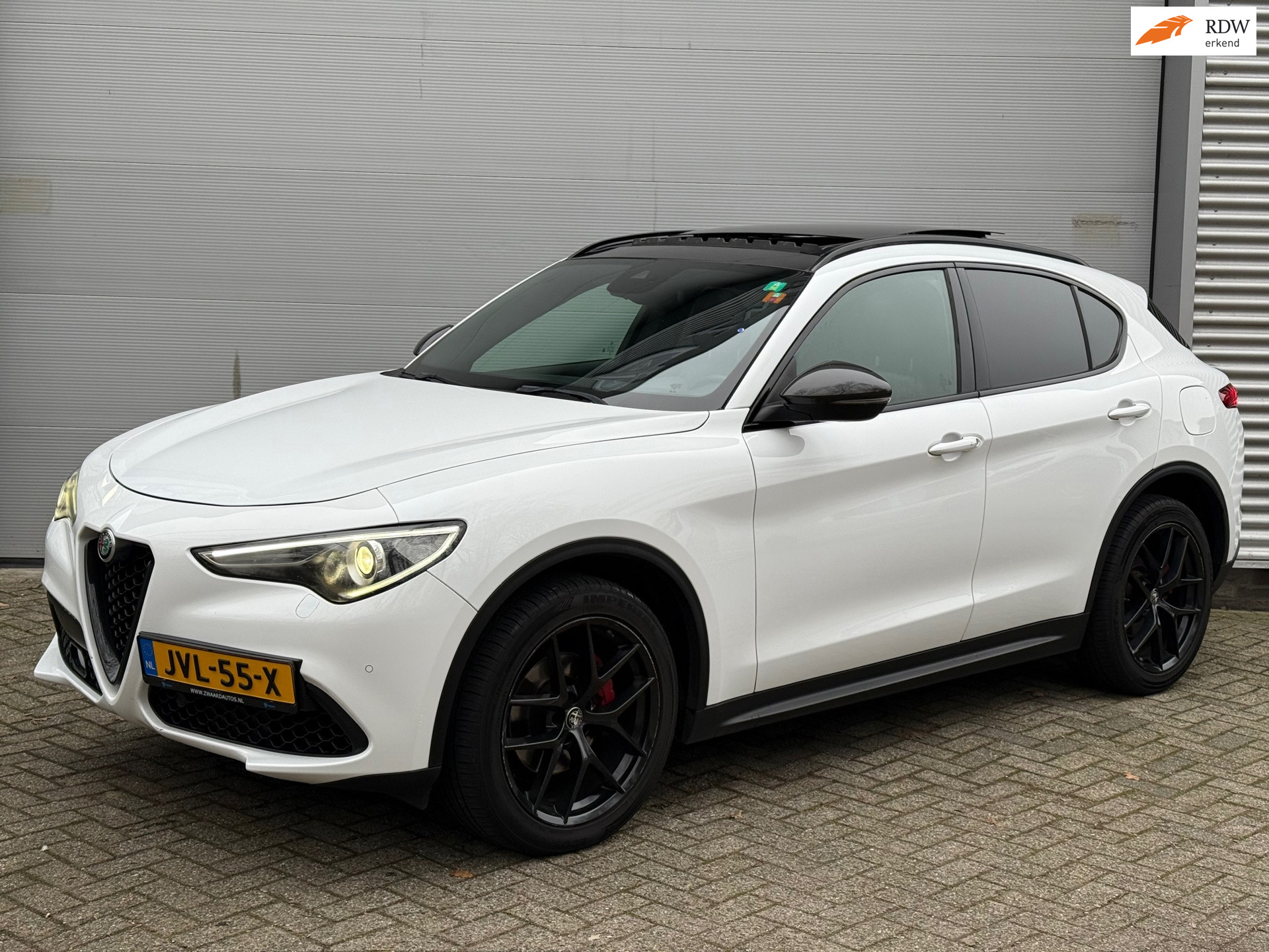 Foto van Alfa Romeo STELVIO