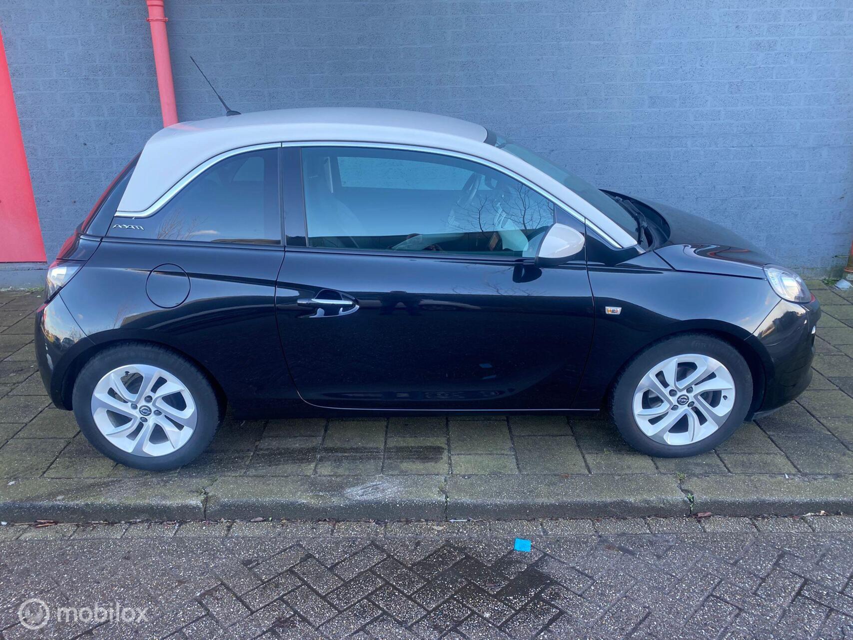 Foto van Opel Adam