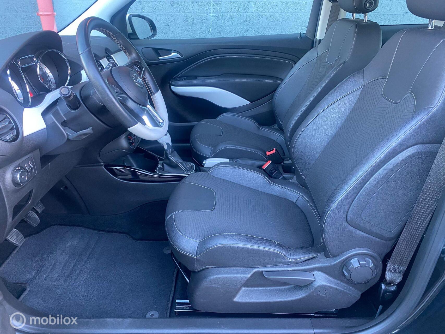 Foto van Opel Adam