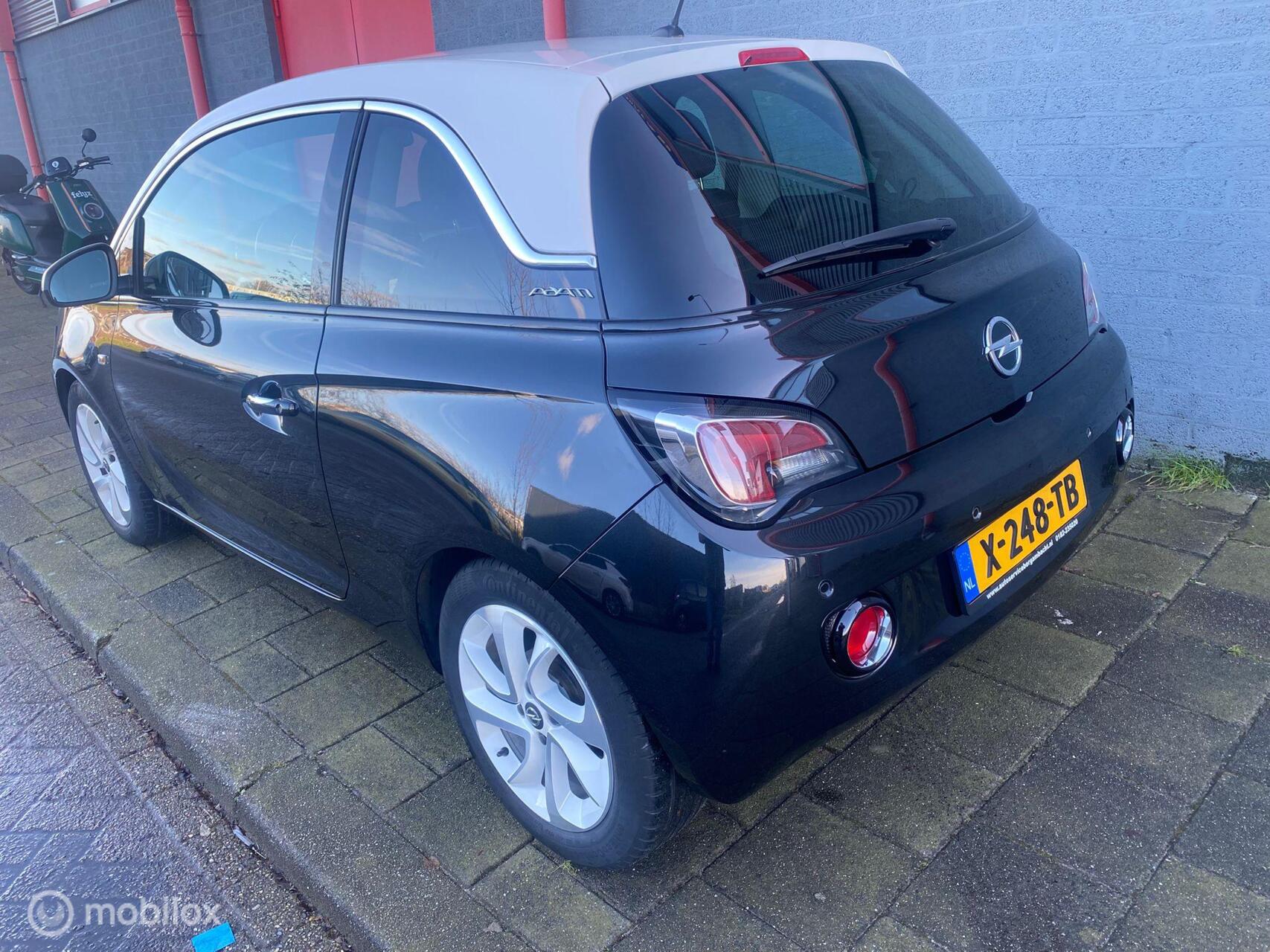Foto van Opel Adam