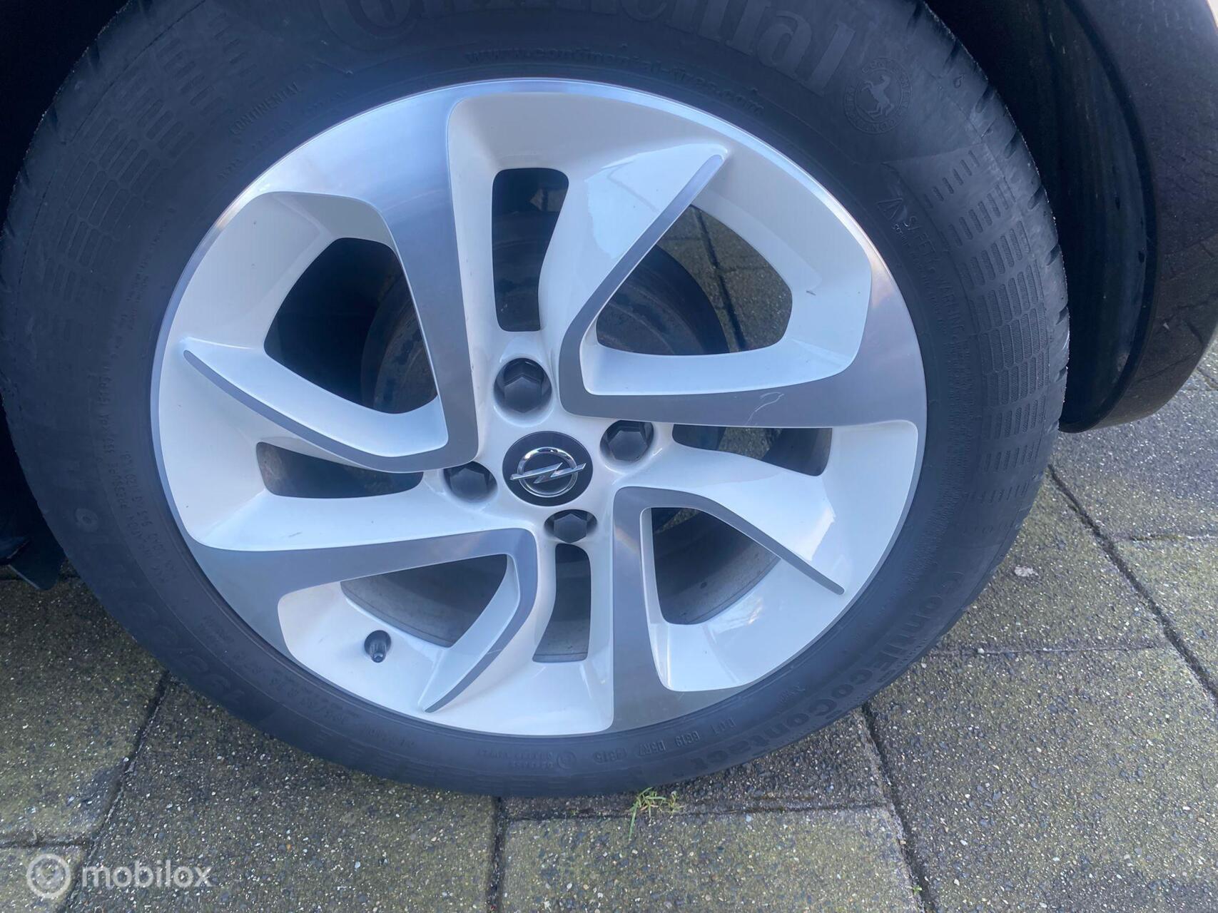 Foto van Opel Adam