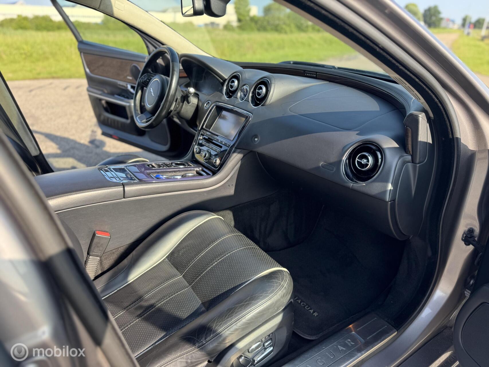 Foto van Jaguar XJ