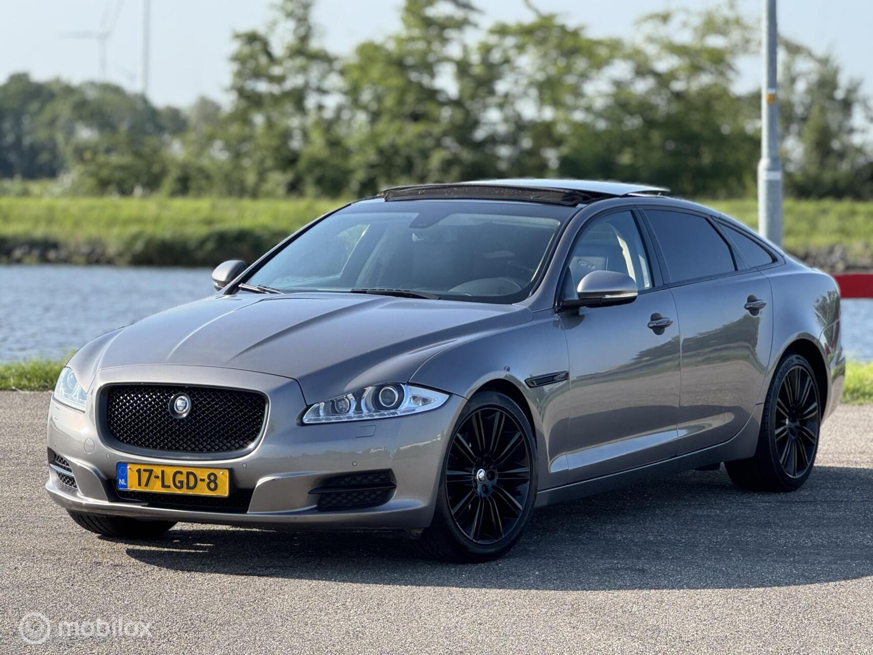 Jaguar XJ 5.0 V8 Premium Luxury LWB, Youngtimer !! 2010 - voorkant