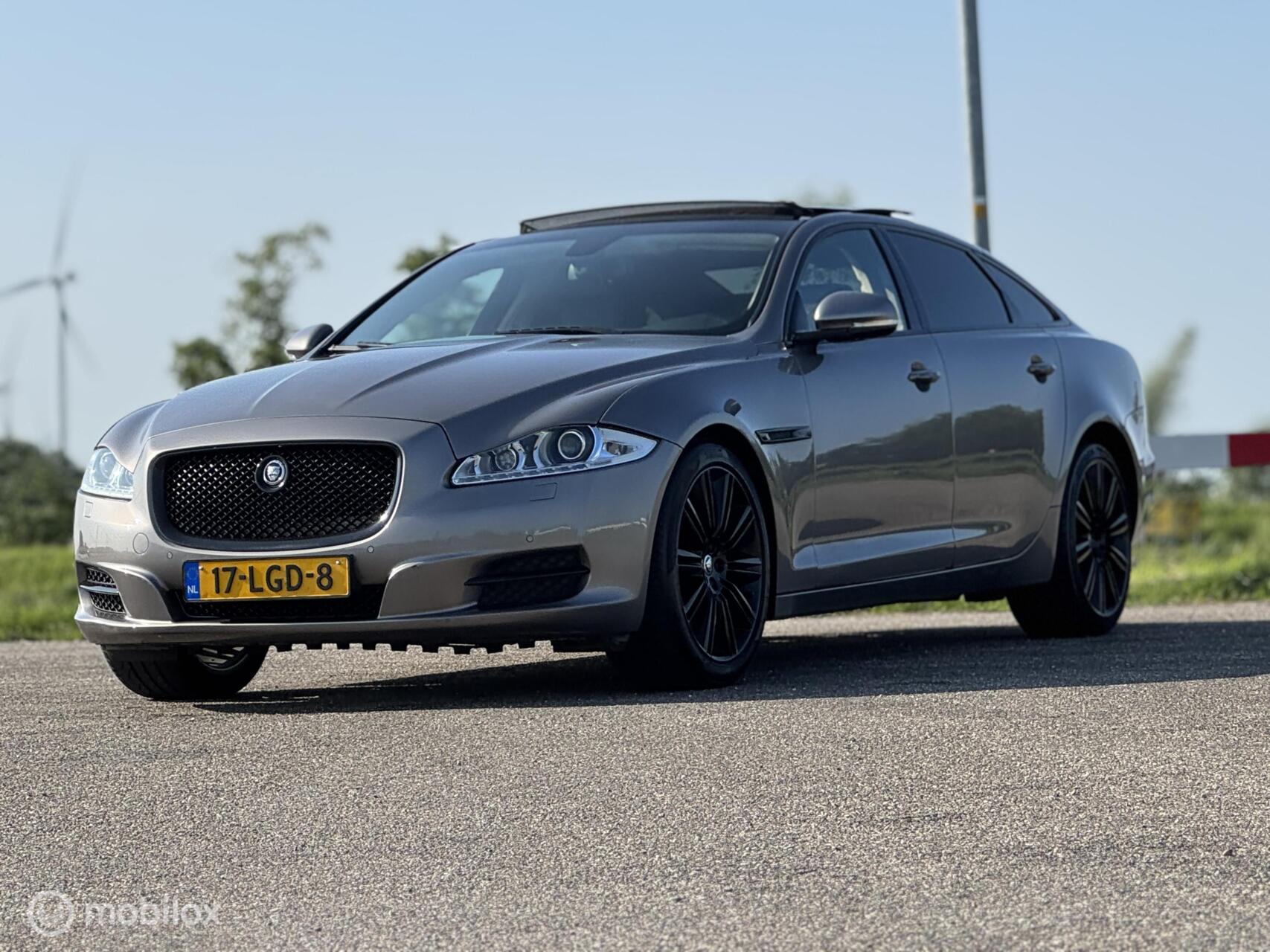 Foto van Jaguar XJ