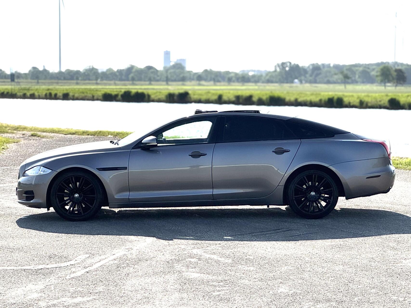 Foto van Jaguar XJ