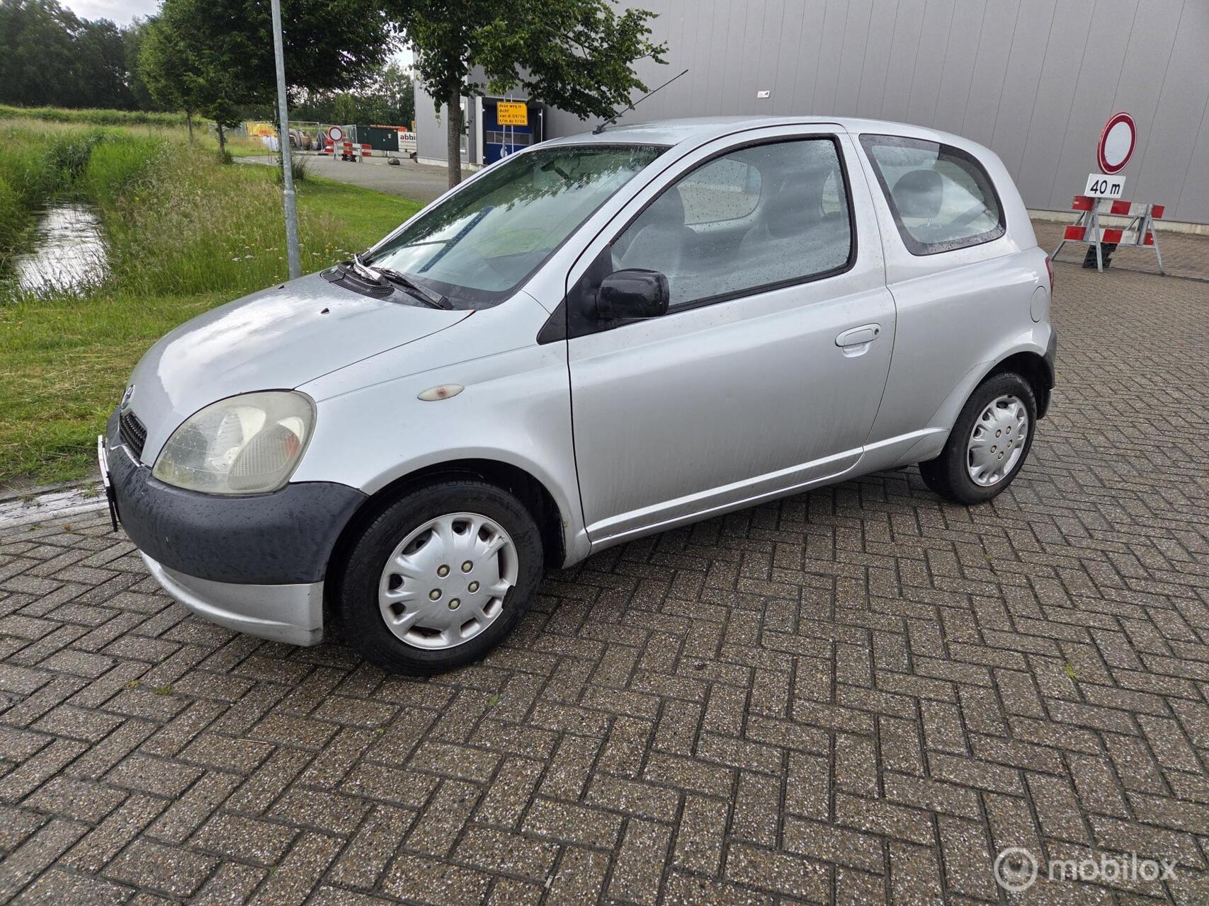 Foto van TOYOTA TOYOTA YARIS