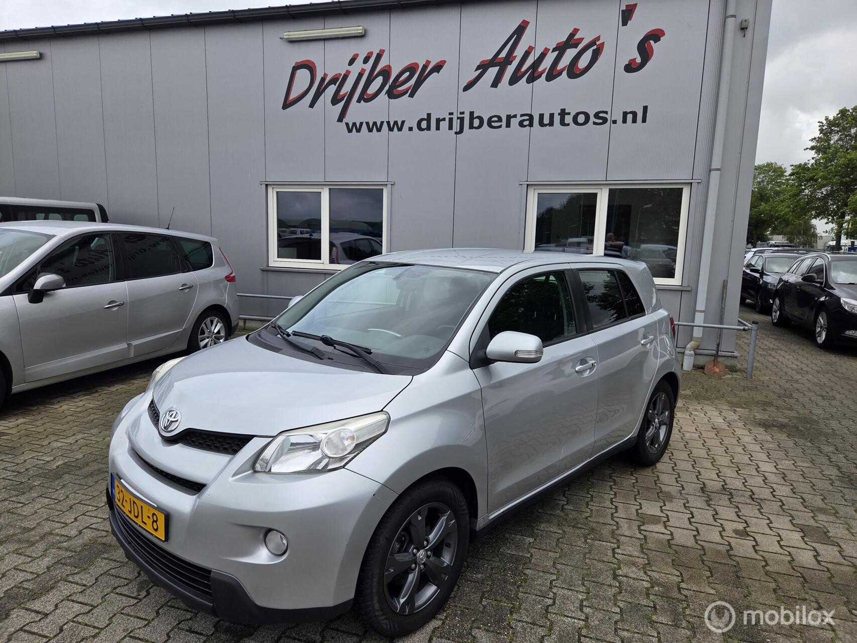 Toyota Toyota Urban Cruiser 1.3 VVT-i Aspiration 2009 - voorkant