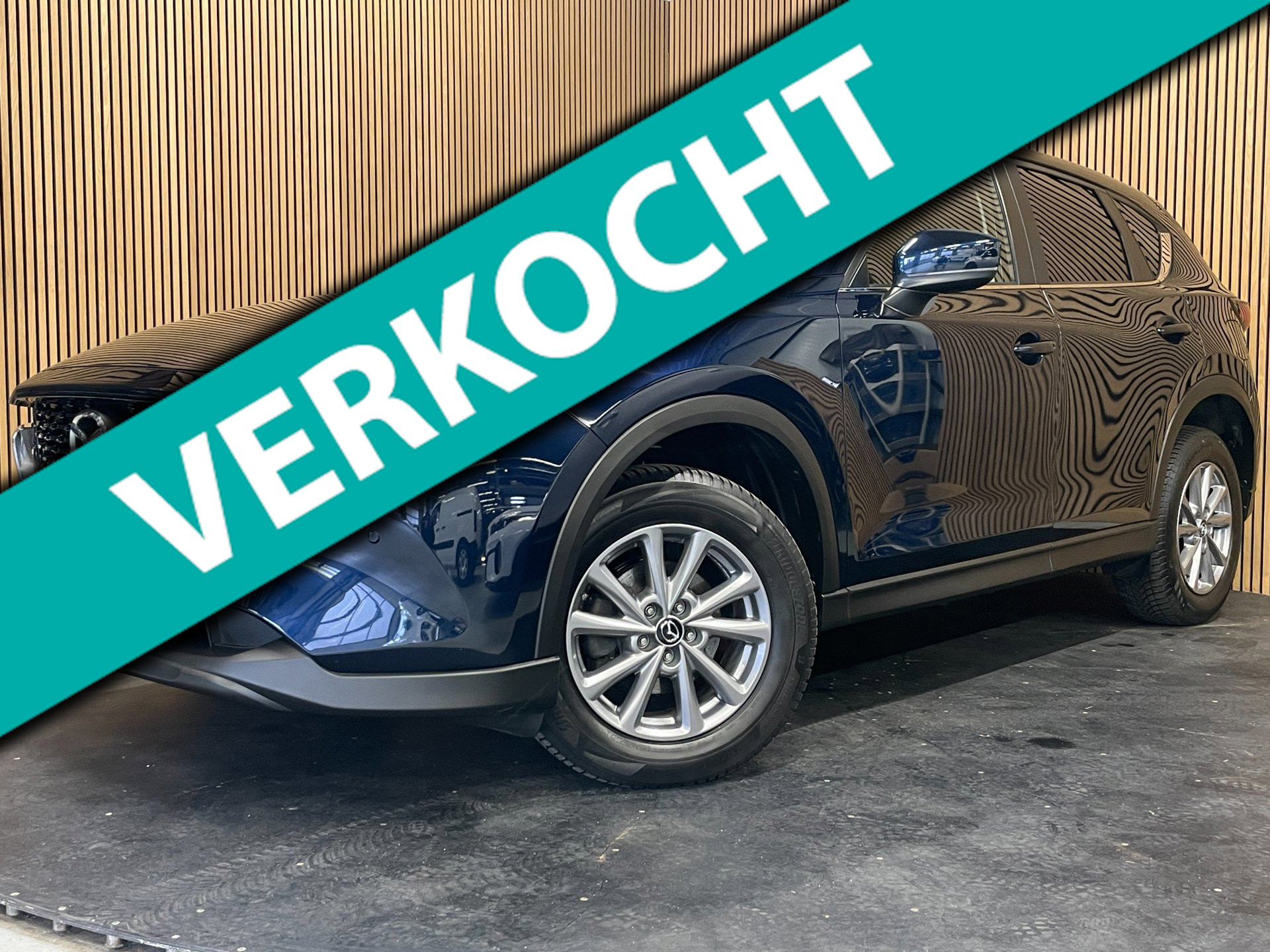 Mazda Mazda Cx-5 2.0 e-SkyActiv-G M Hybrid 165 Centre-Line|AUTOMAAT|TREKHAAK|CARPLAY|CRUISE|CLIMA|CAMERA|STOELVERW|NAVI|NAP|NL|1e EIG.| 2023 - voorkant
