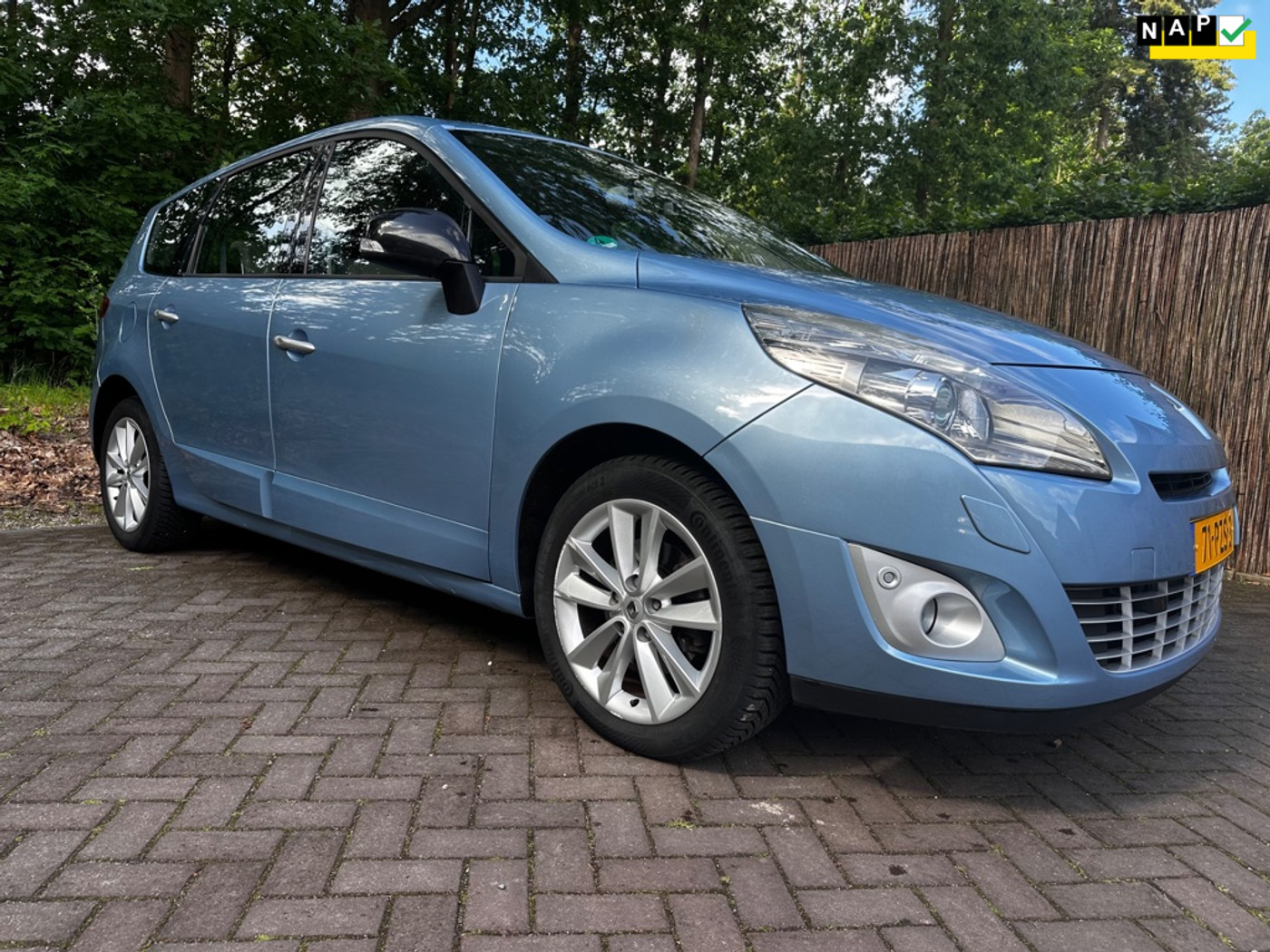 Foto van RENAULT MEGANE SCENIC