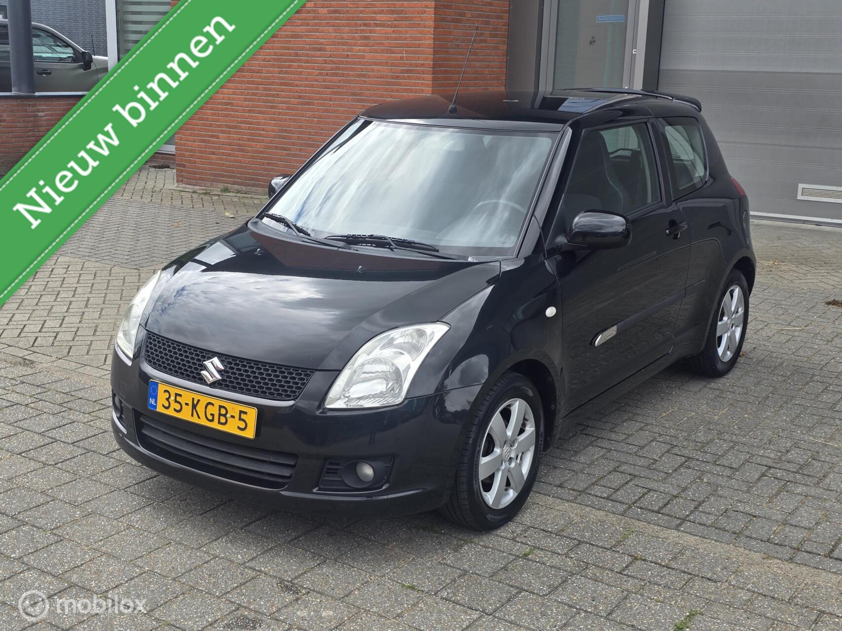 Foto van SUZUKI SWIFT