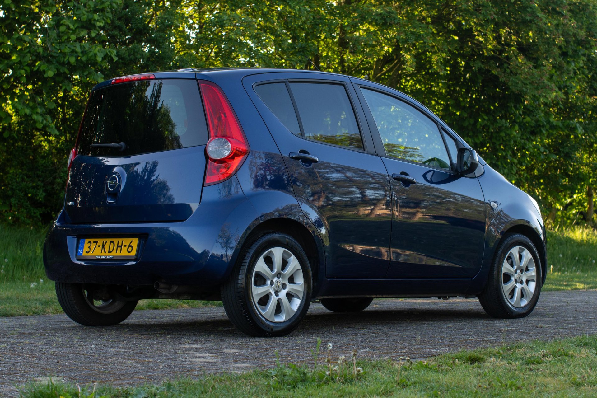 Foto van Opel Agila