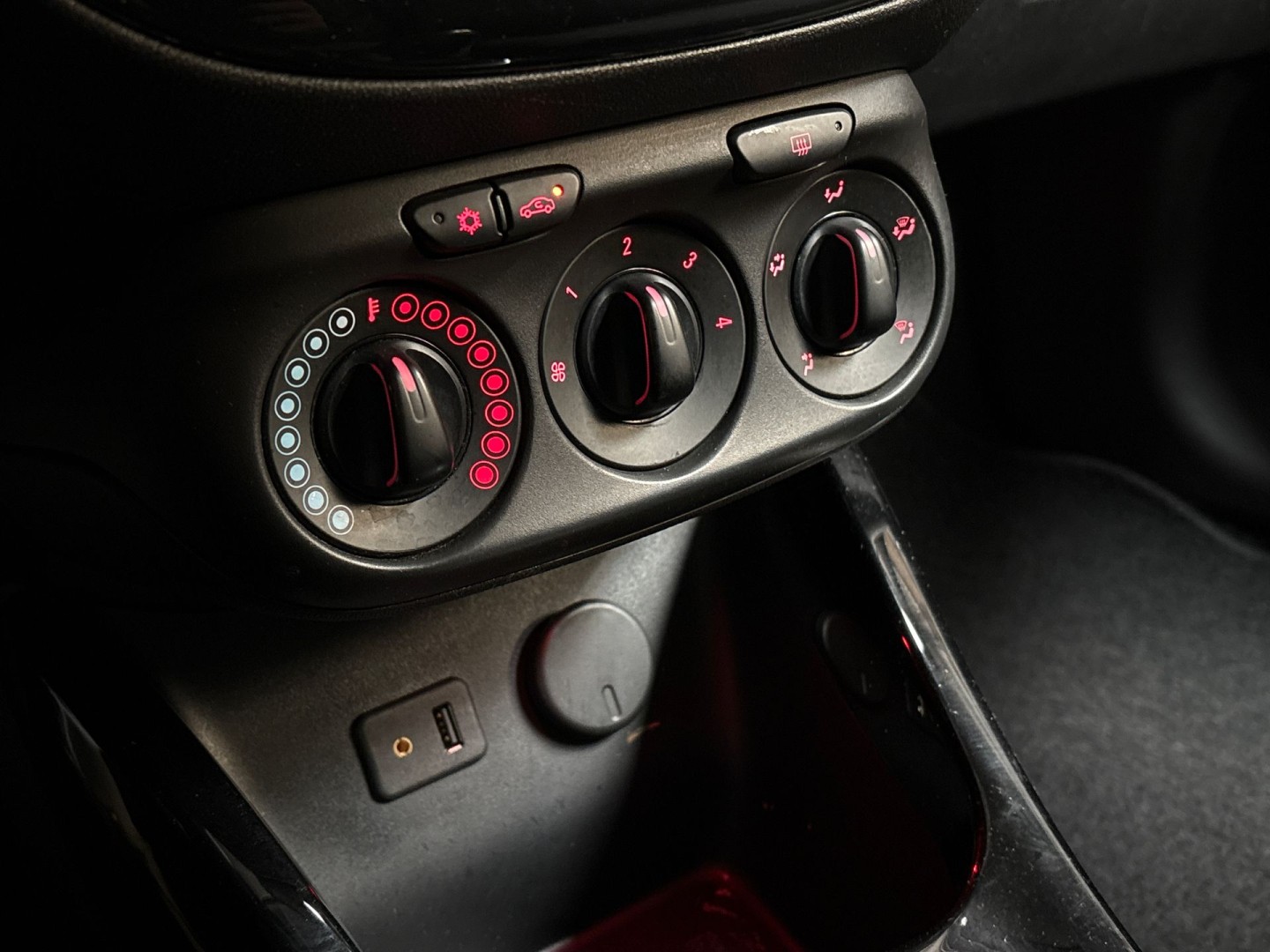 Foto van Opel Adam