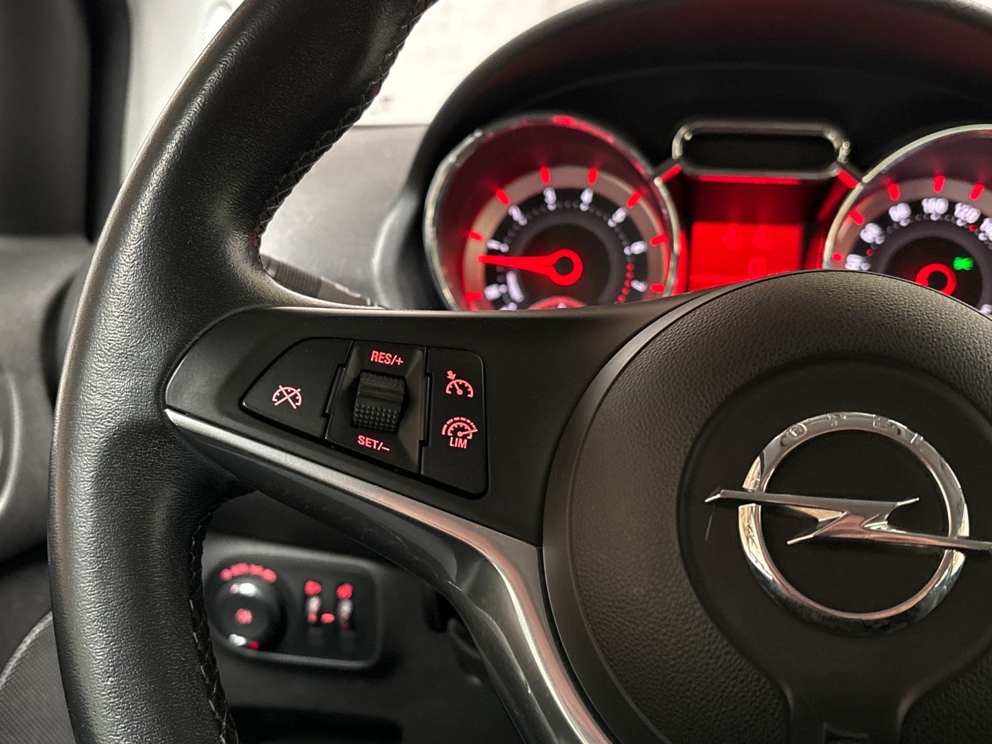 Foto van Opel Adam