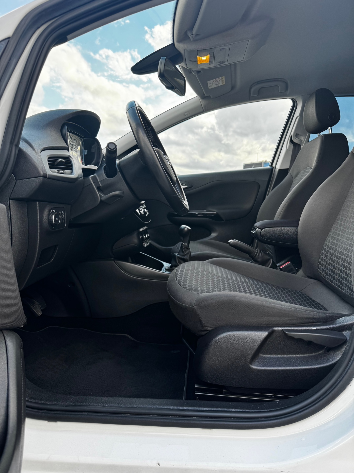 Foto van Opel Corsa-e